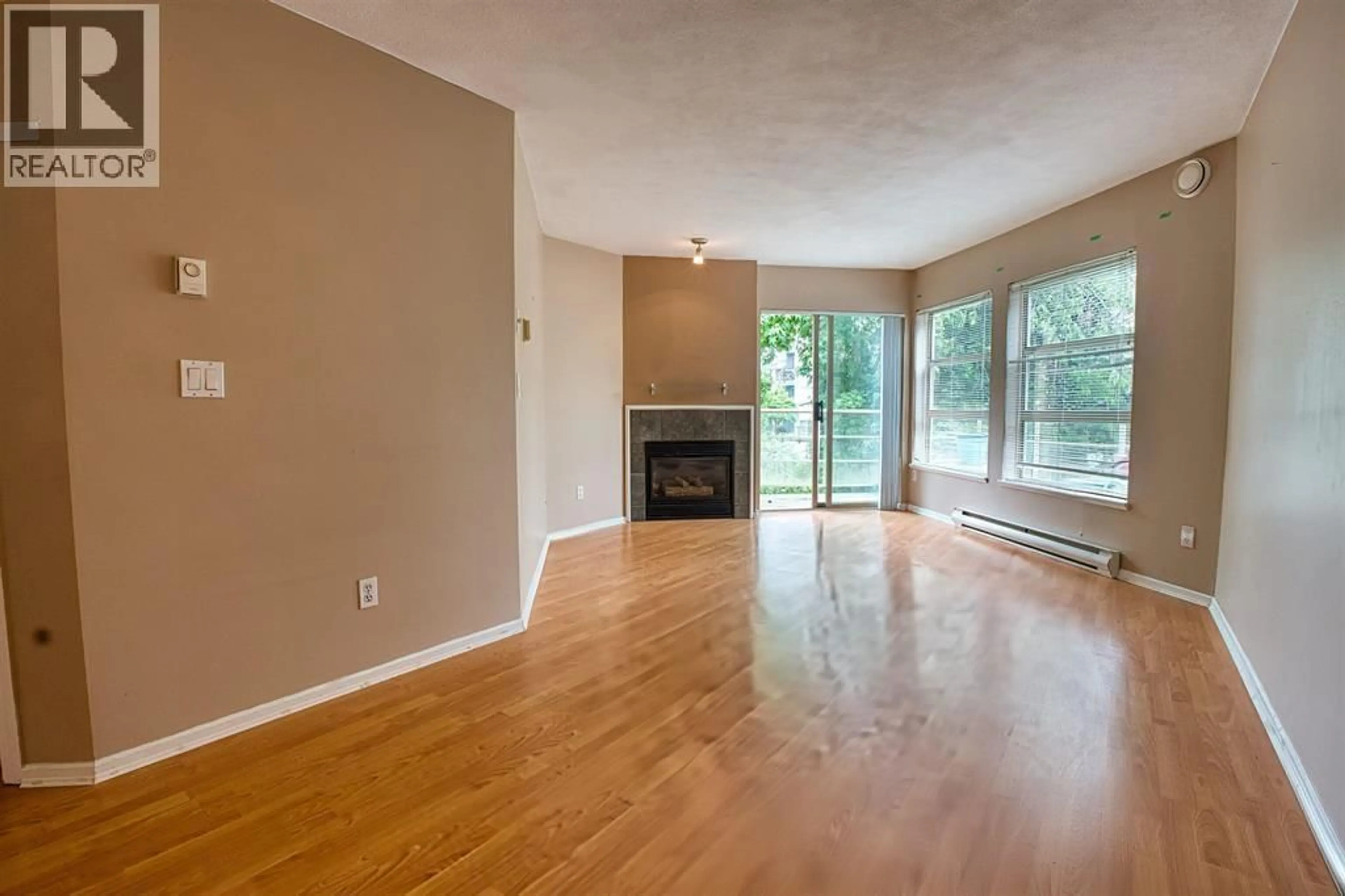 A pic of a room for 206 - 22277 122 AVENUE, Maple Ridge British Columbia V2X3X8