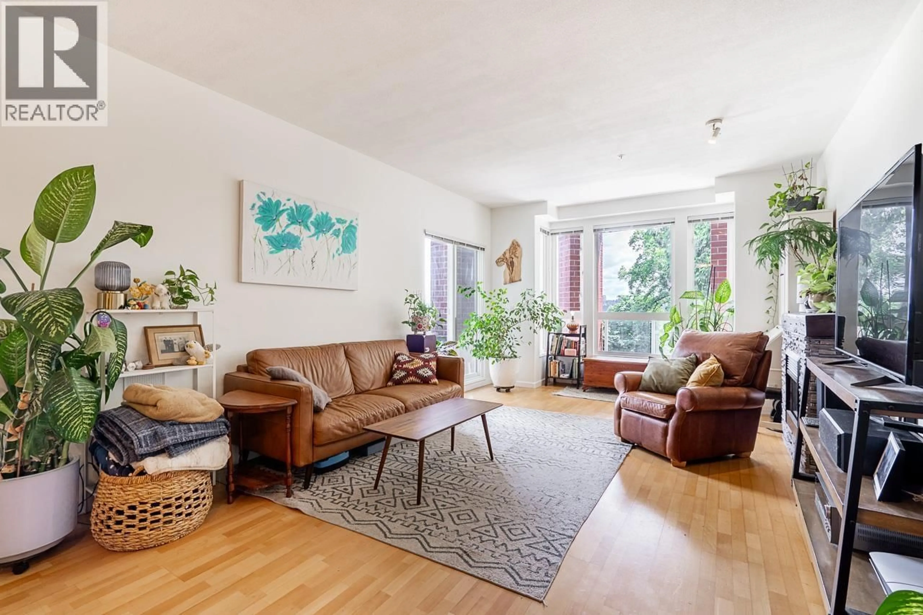 Living room with furniture, unknown for 316 - 14 ROYAL AVENUE, New Westminster British Columbia V3L5W5