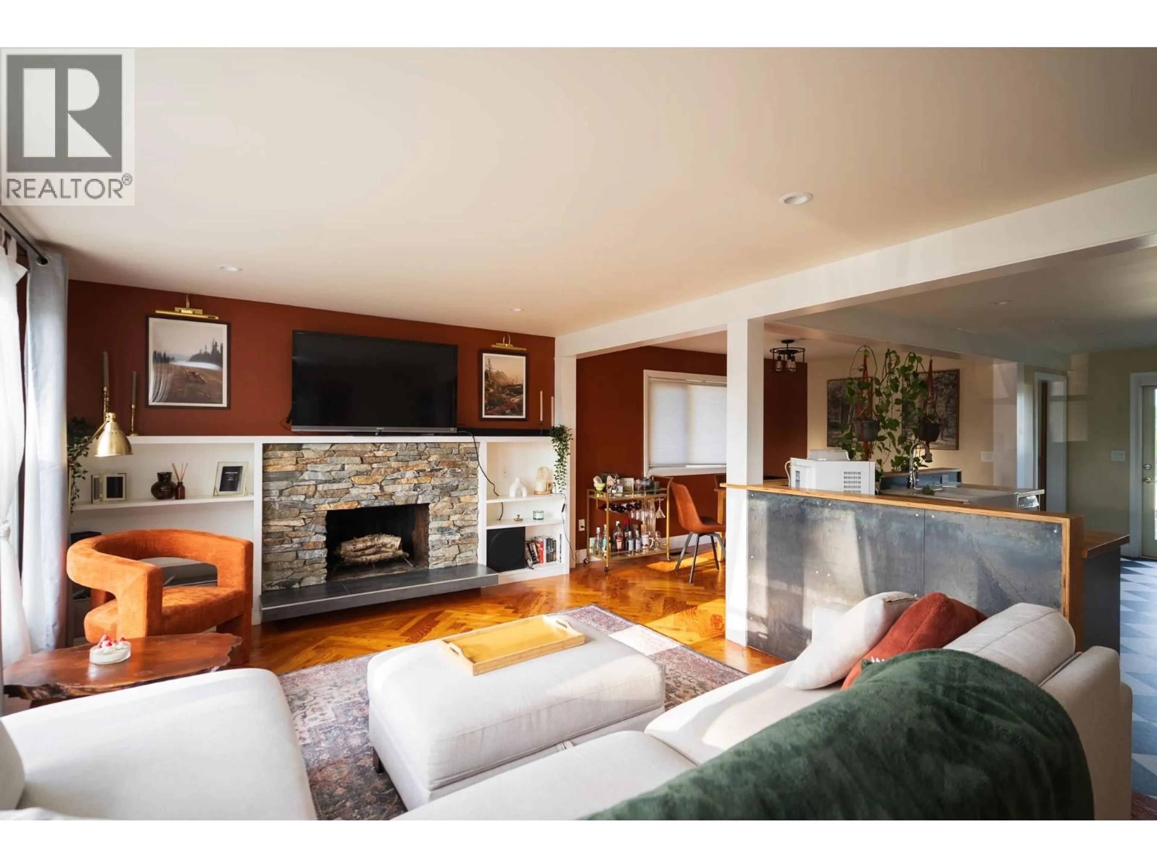 Living room with furniture, unknown for 1054 HARPER STREET, Prince George British Columbia V2M2W9