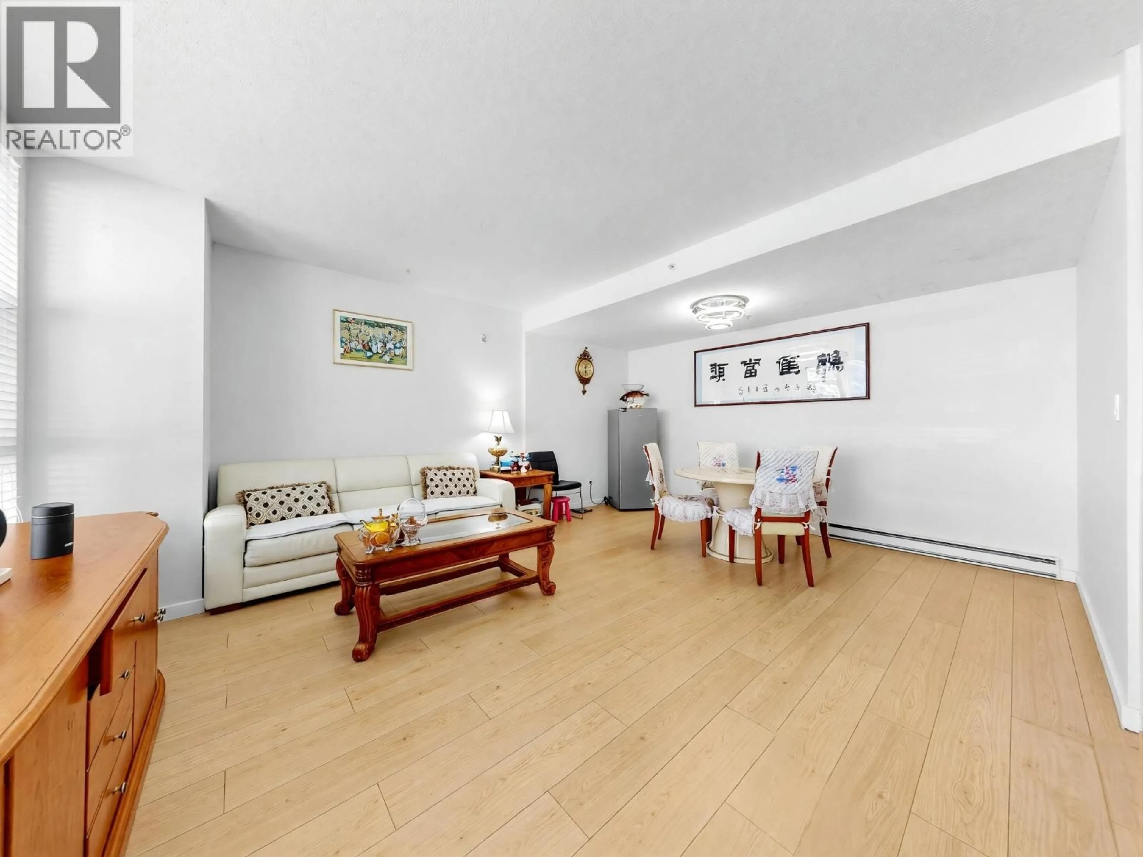Living room with furniture, unknown for 8268 SABA ROAD, Richmond British Columbia V6Y4C6