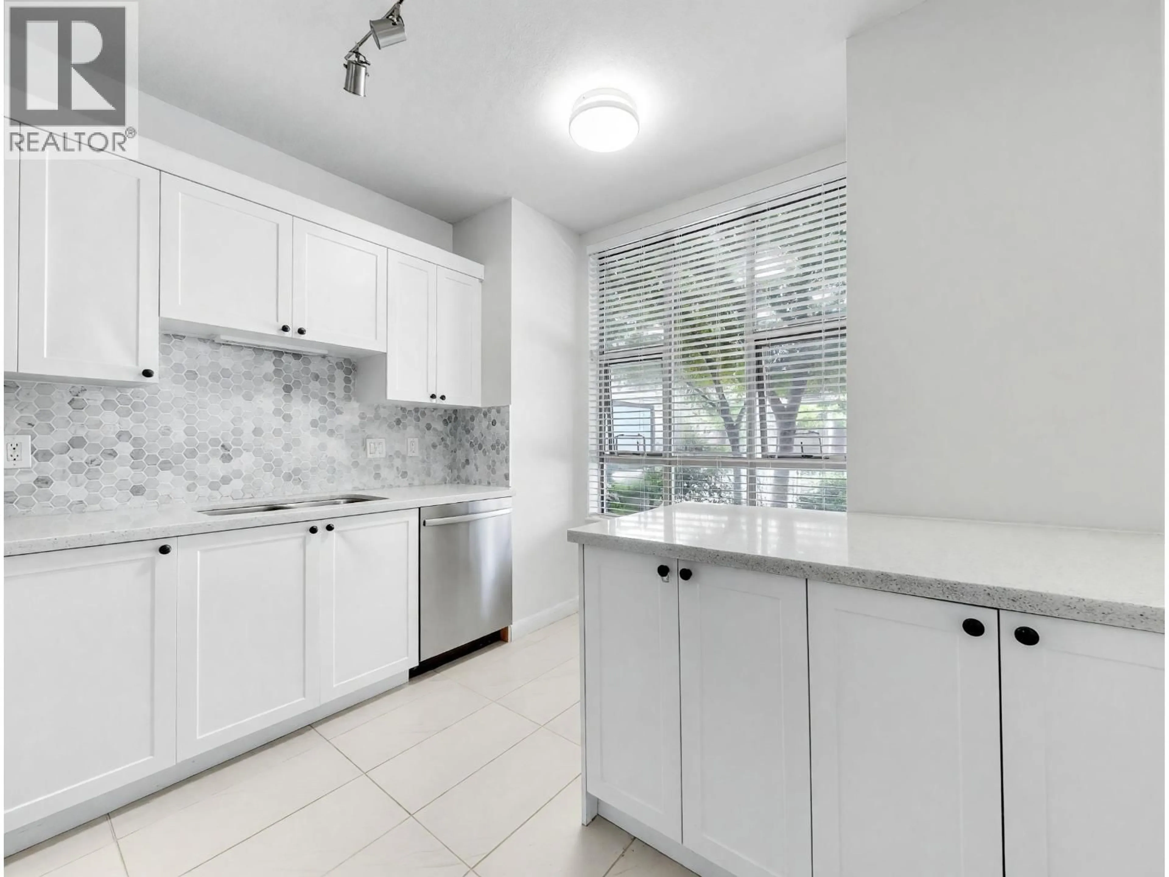 Unknown for 8268 SABA ROAD, Richmond British Columbia V6Y4C6