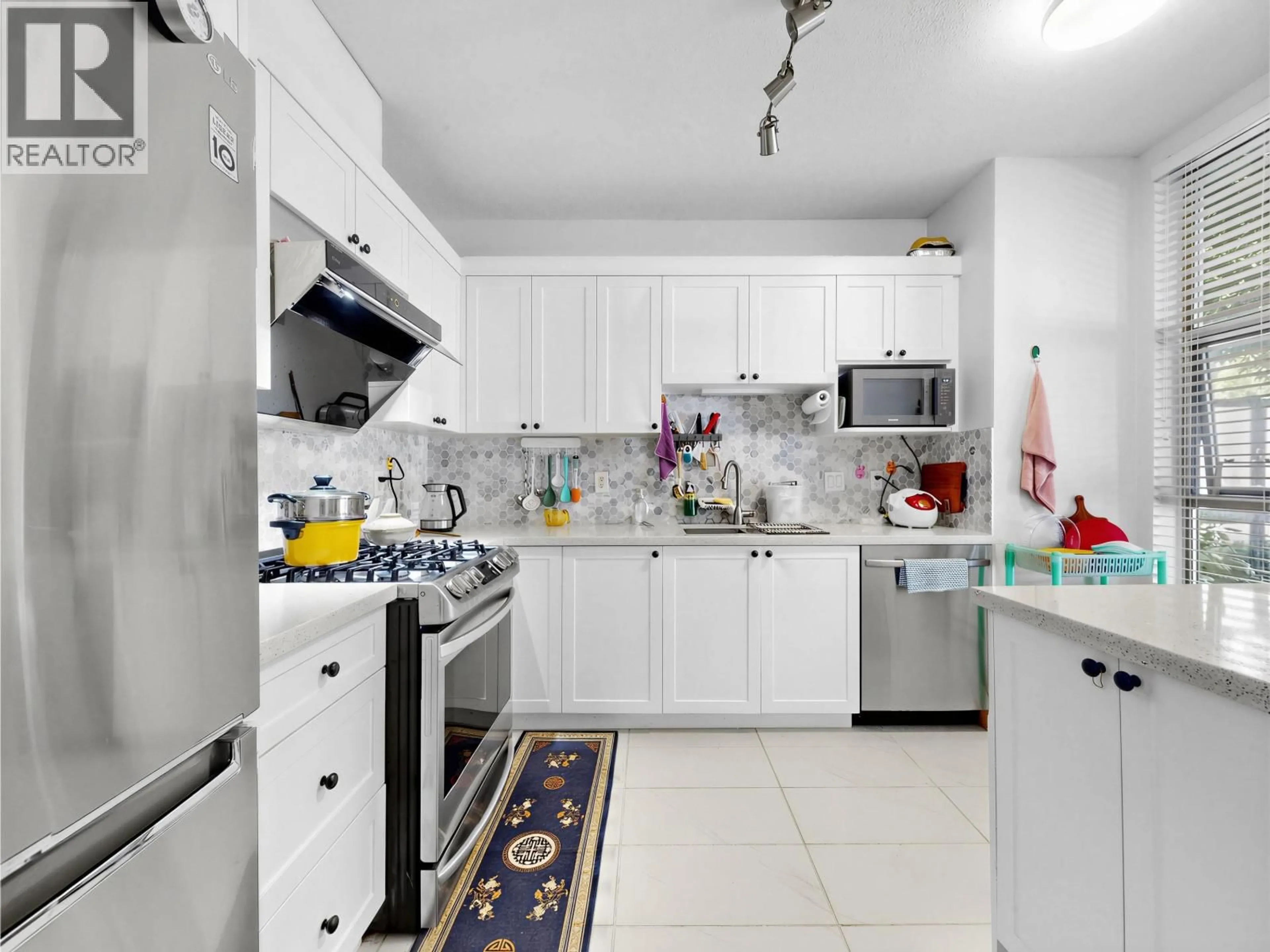 Standard kitchen, ceramic/tile floor for 8268 SABA ROAD, Richmond British Columbia V6Y4C6