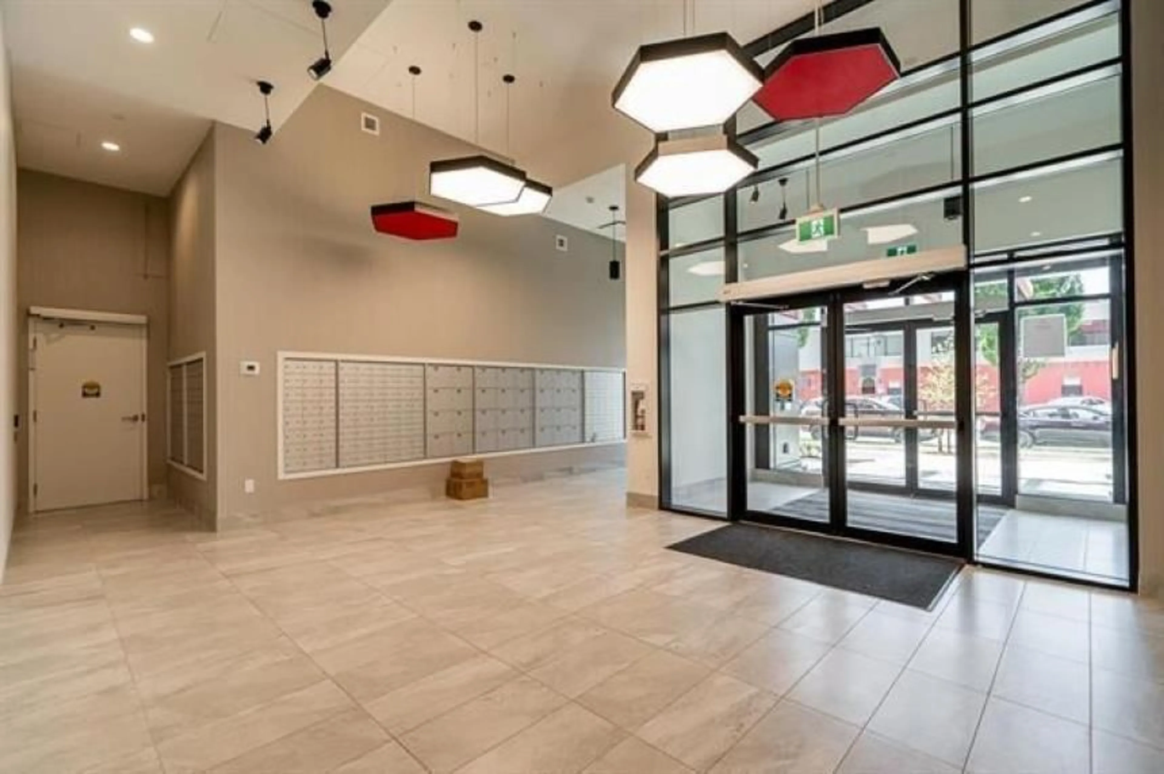 Indoor foyer for 1609 - 10626 CITY PARKWAY, Surrey British Columbia V3T0S3