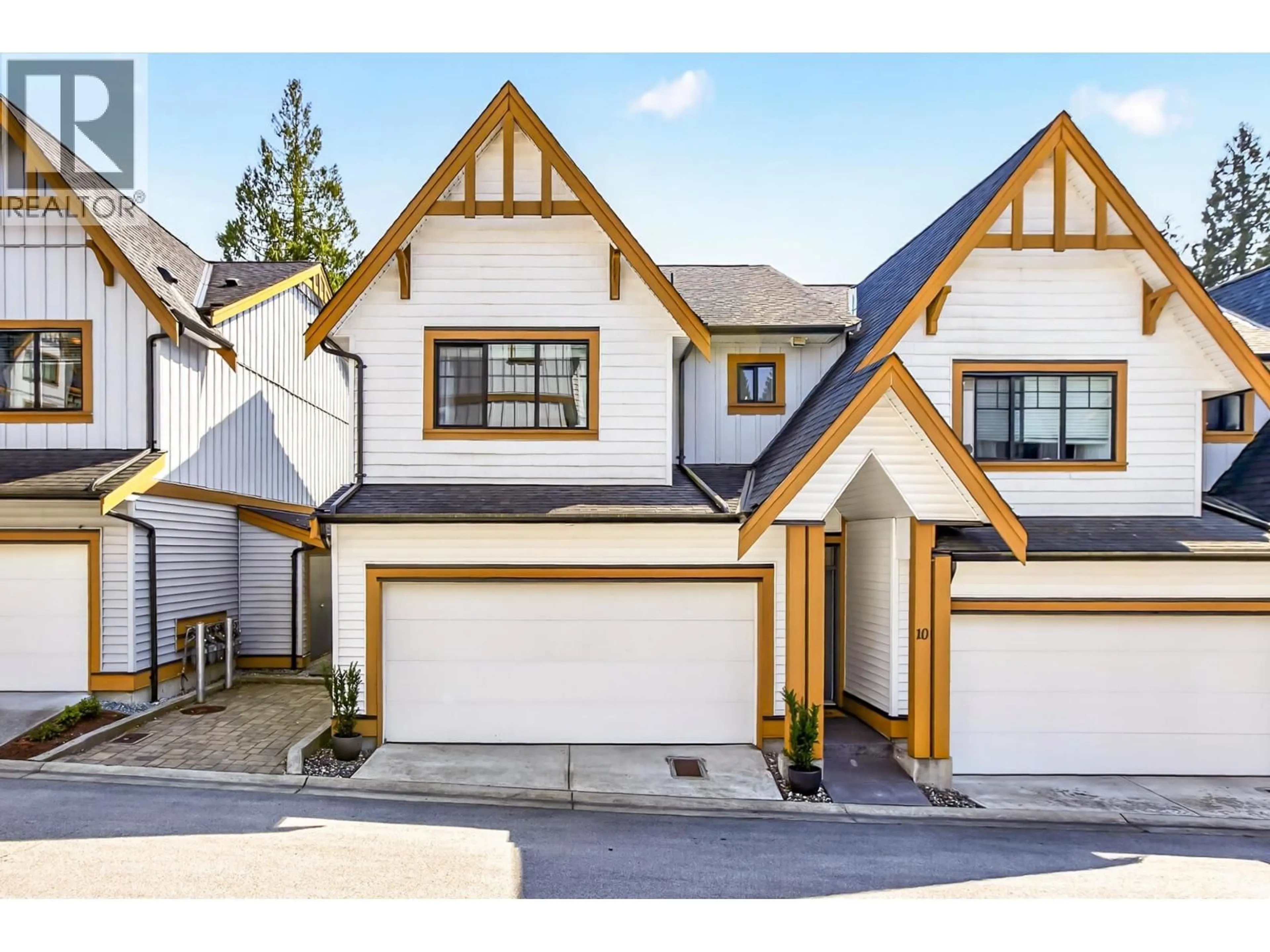 Home with vinyl exterior material, street for 10 - 13263 236 STREET, Maple Ridge British Columbia V4R0H3