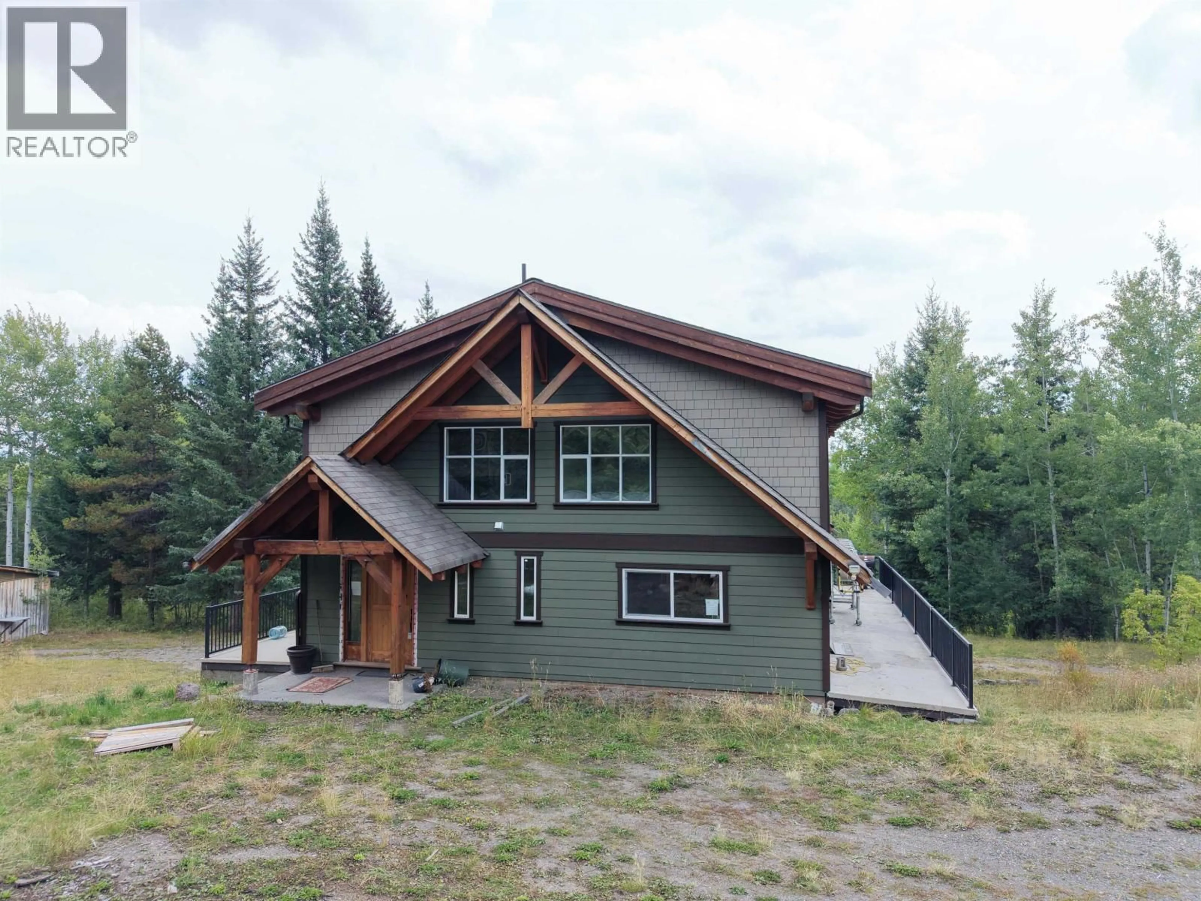 Home with vinyl exterior material, unknown for 6995 COLGAN ROAD, 100 Mile House British Columbia V0K1X1