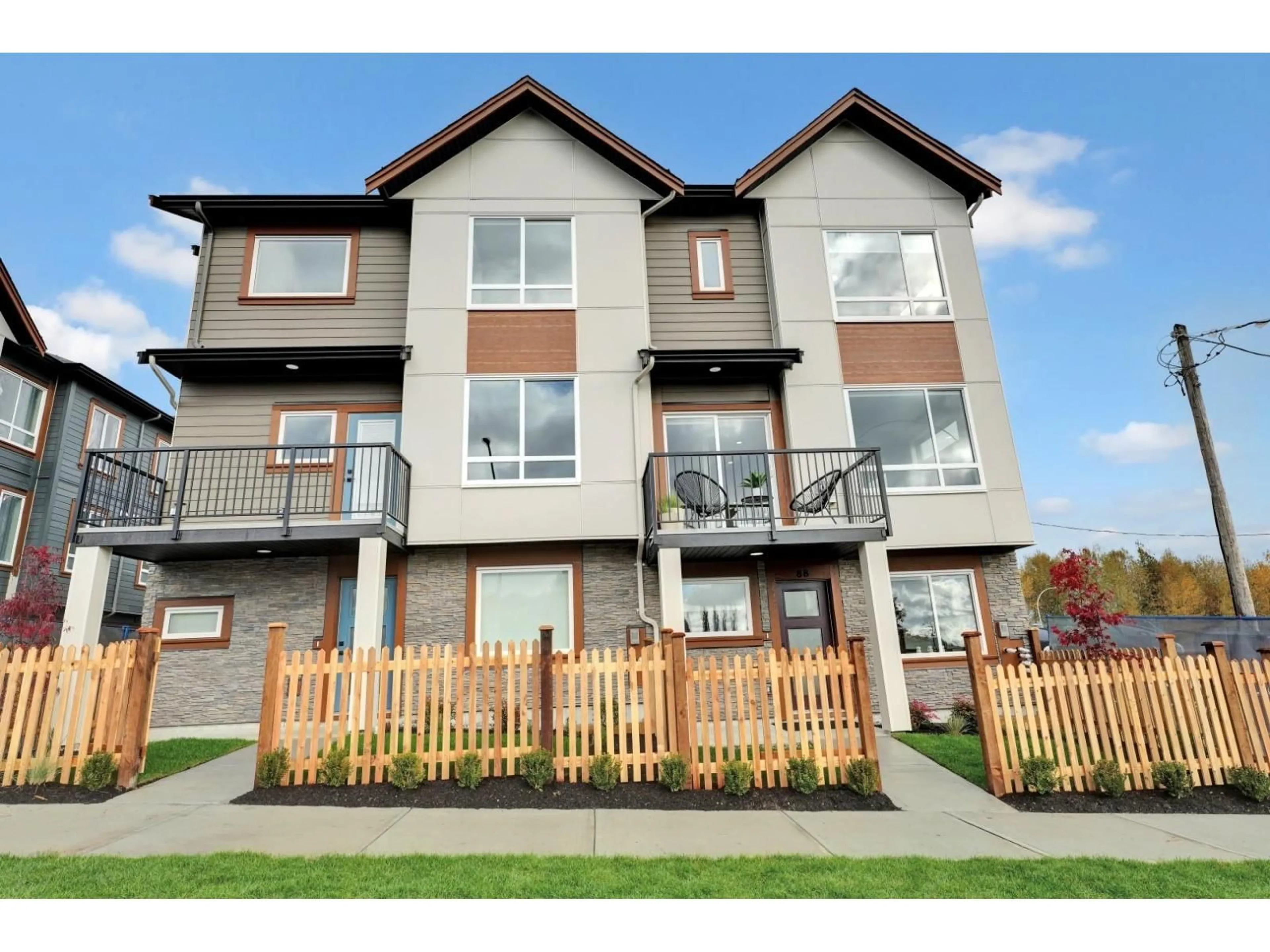 Unknown for 9 - 17155 79A AVENUE, Surrey British Columbia V4N0E5