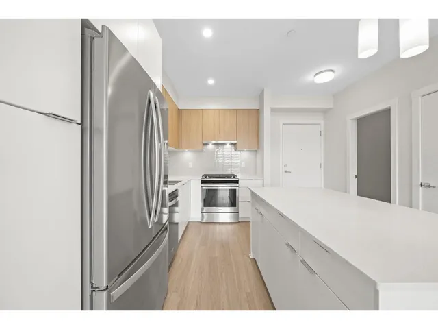 610 - 6950 NICHOLSON ROAD, Delta 4