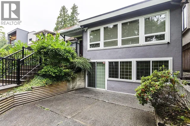 4063 33RD AVENUE, Vancouver 2
