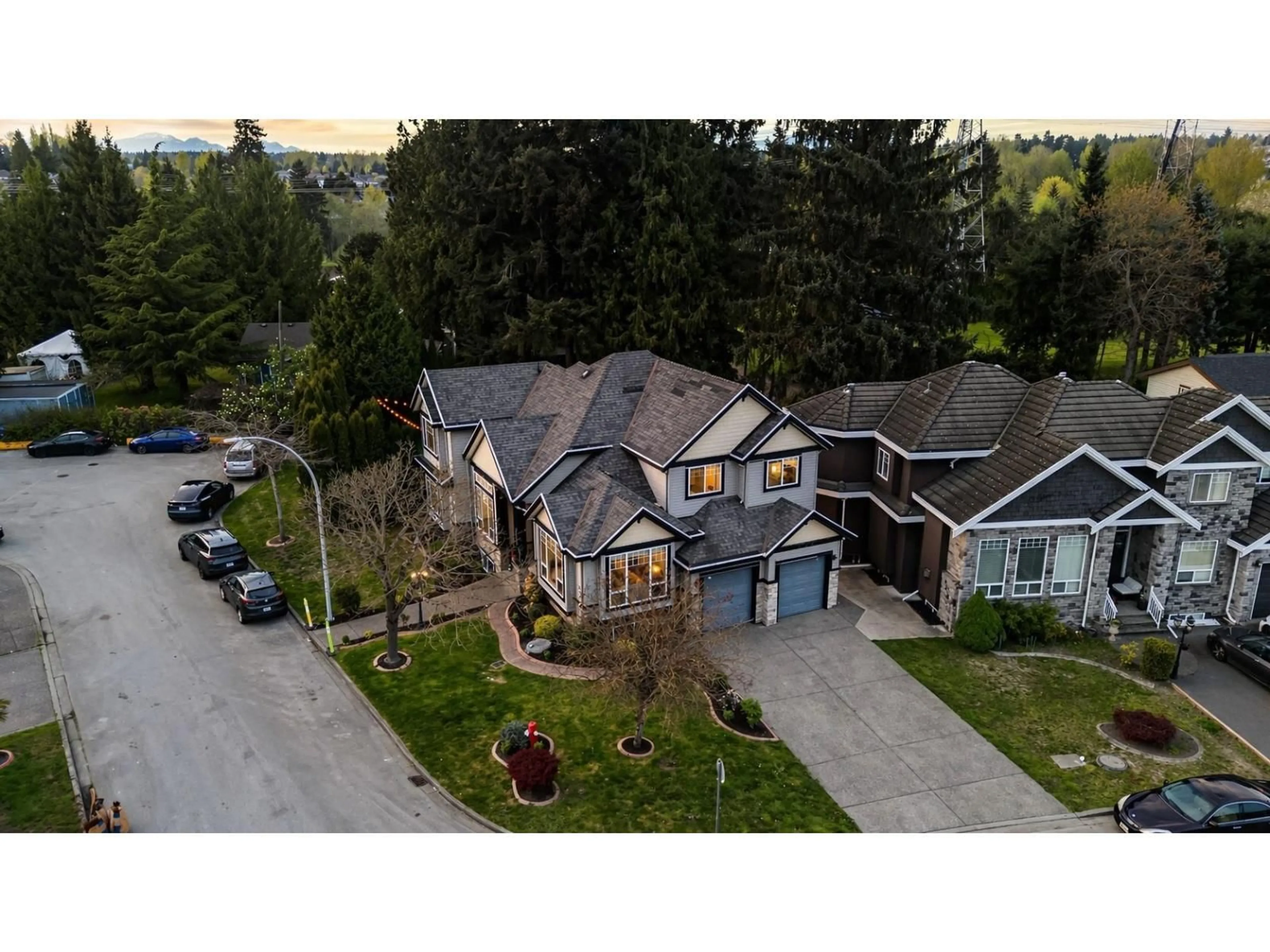 A pic from outside/outdoor area/front of a property/back of a property/a pic from drone, street for 7918 147A STREET, Surrey British Columbia V3S2T8