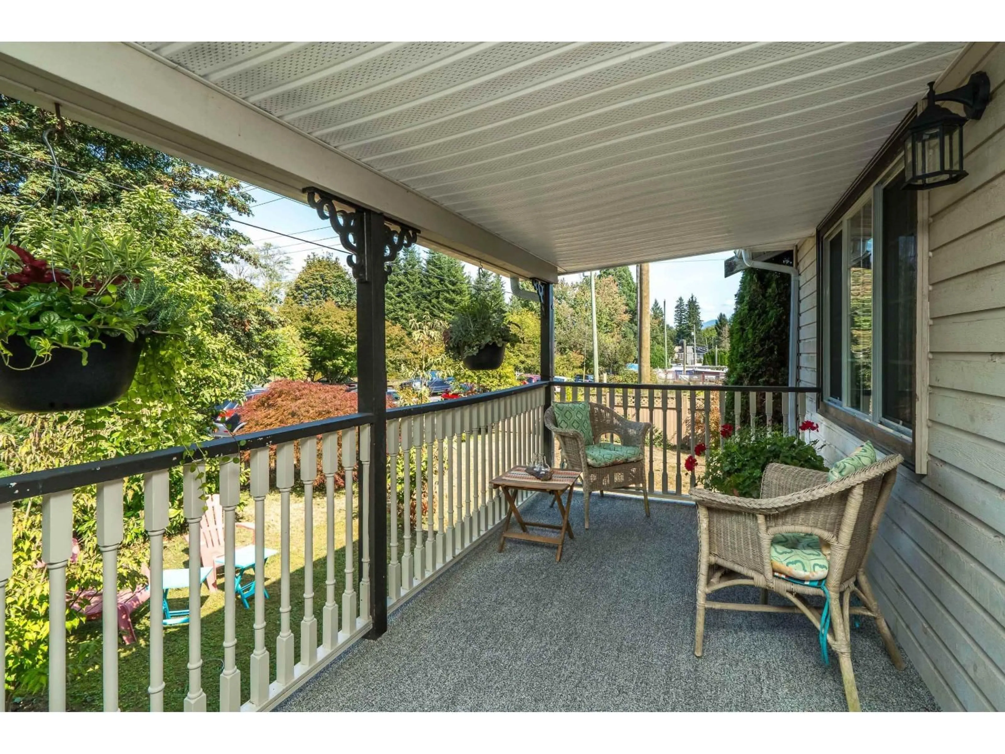 Patio, street for 8992 ROYAL STREET, Langley British Columbia V1M2R9