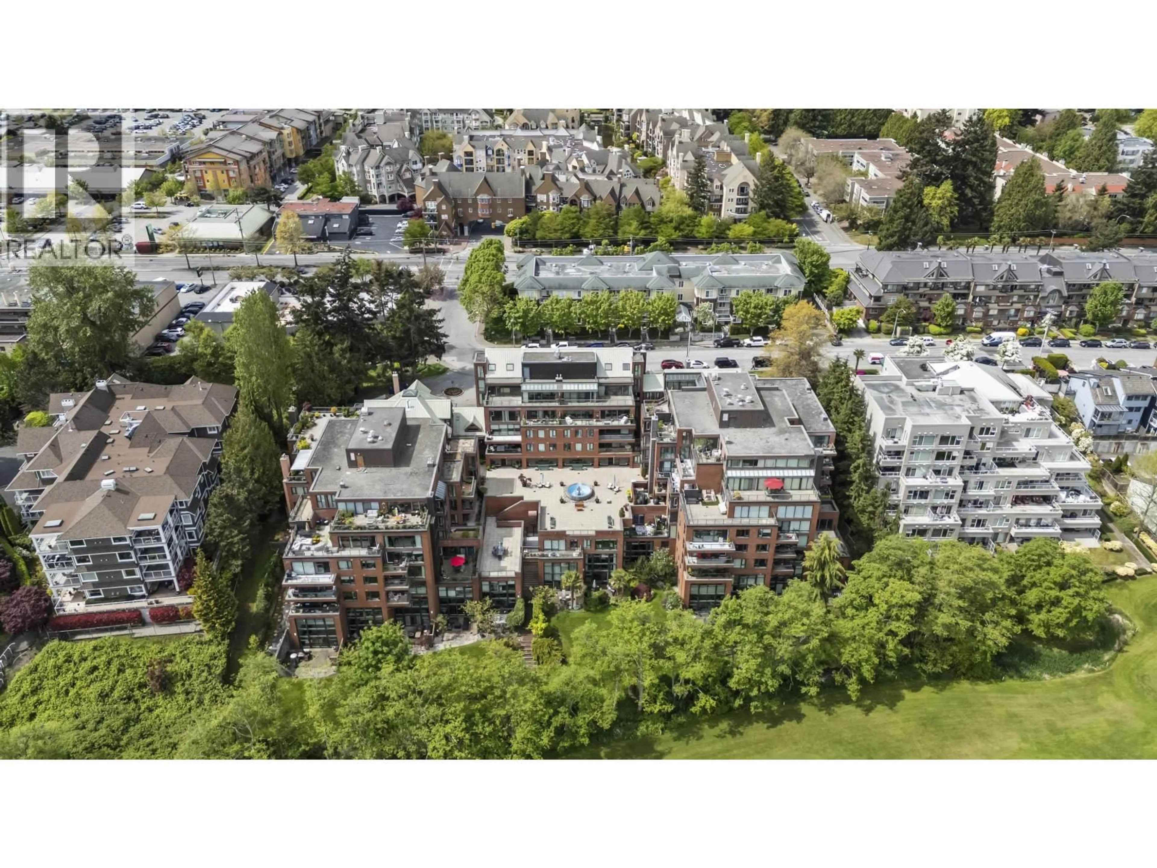 A pic from outside/outdoor area/front of a property/back of a property/a pic from drone, city buildings view from balcony for 508 - 1350 VIEW CRESCENT, Delta British Columbia V4L2K3