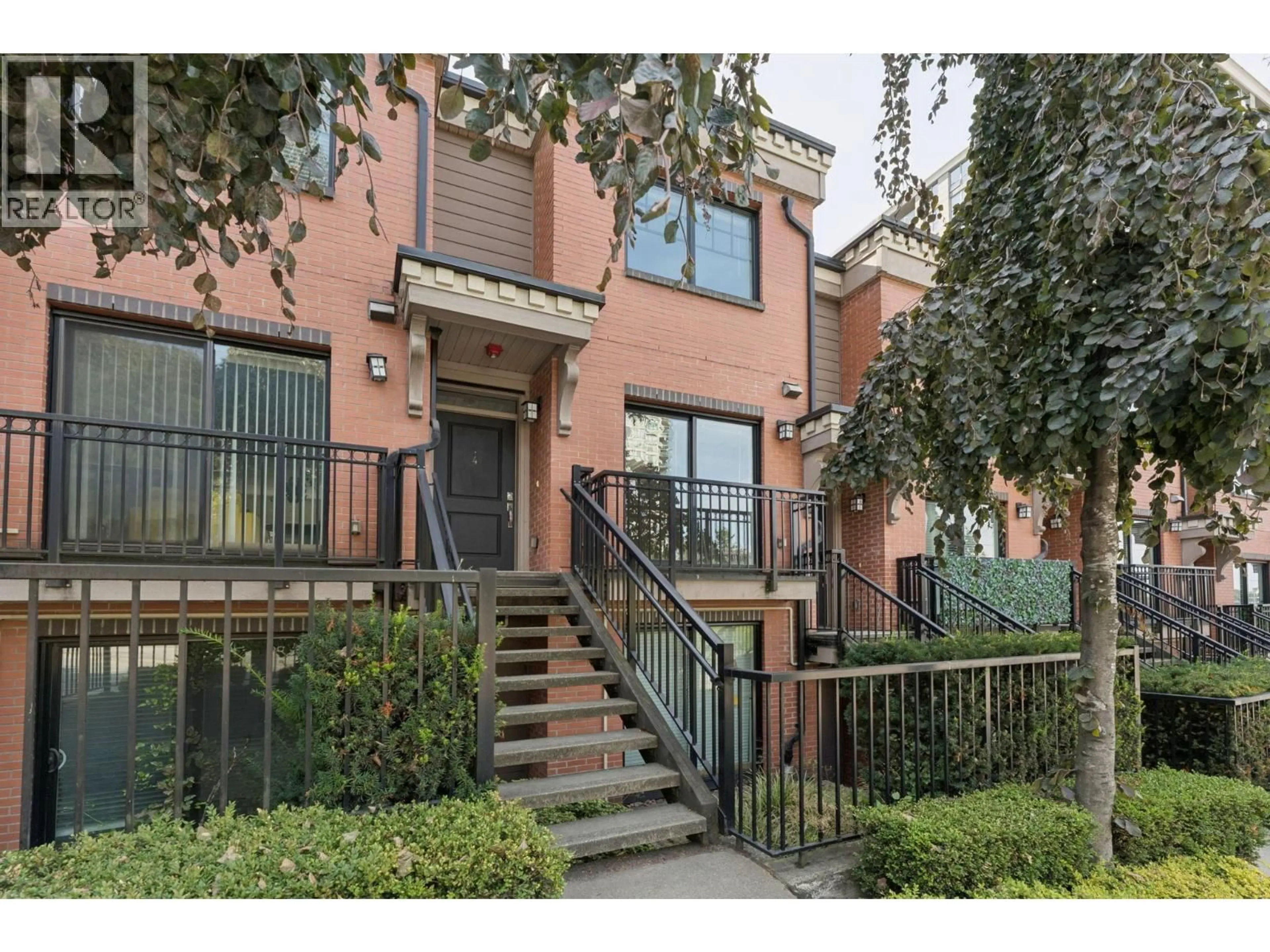 Unknown for 4 - 838 ROYAL AVENUE, New Westminster British Columbia V3M1J9