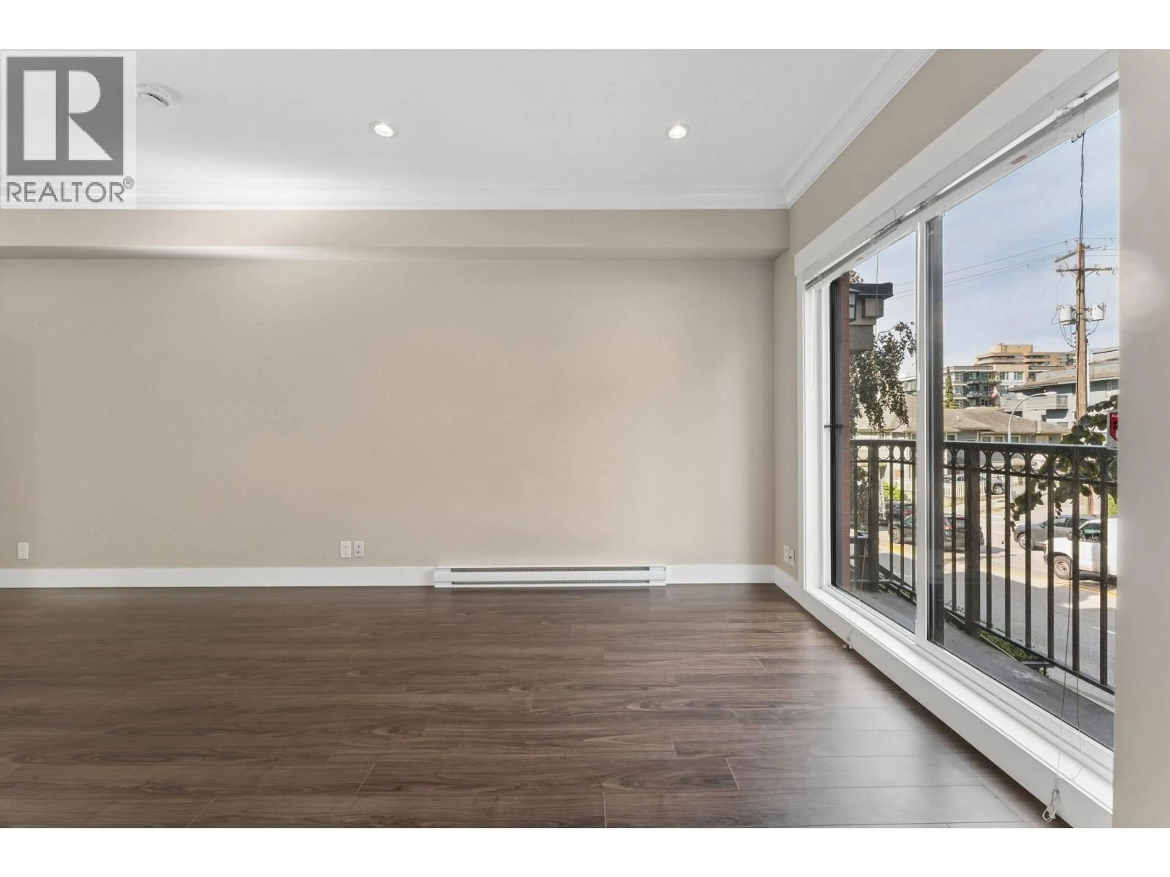 A pic of a room for 4 - 838 ROYAL AVENUE, New Westminster British Columbia V3M1J9