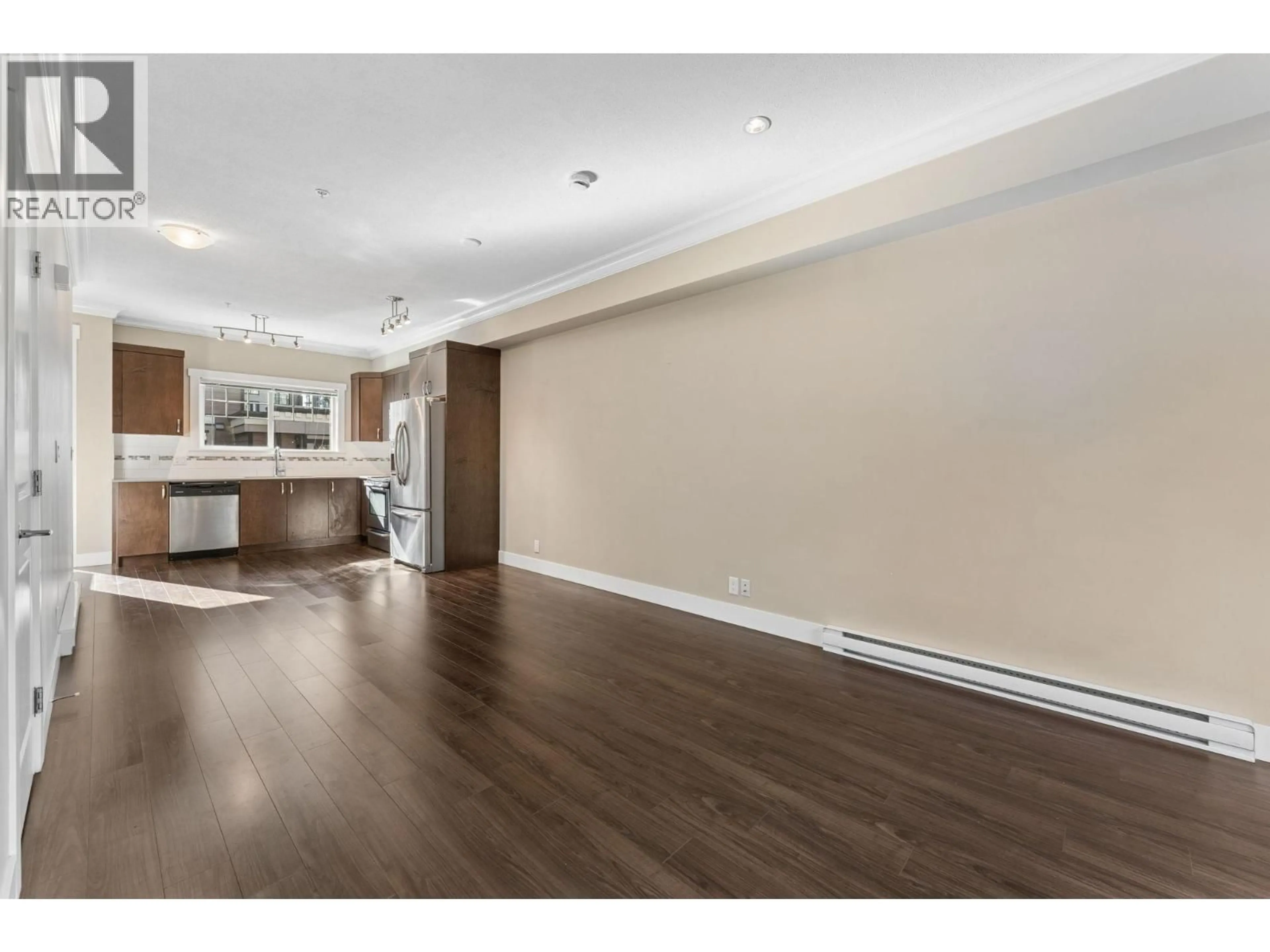 Unknown for 4 - 838 ROYAL AVENUE, New Westminster British Columbia V3M1J9