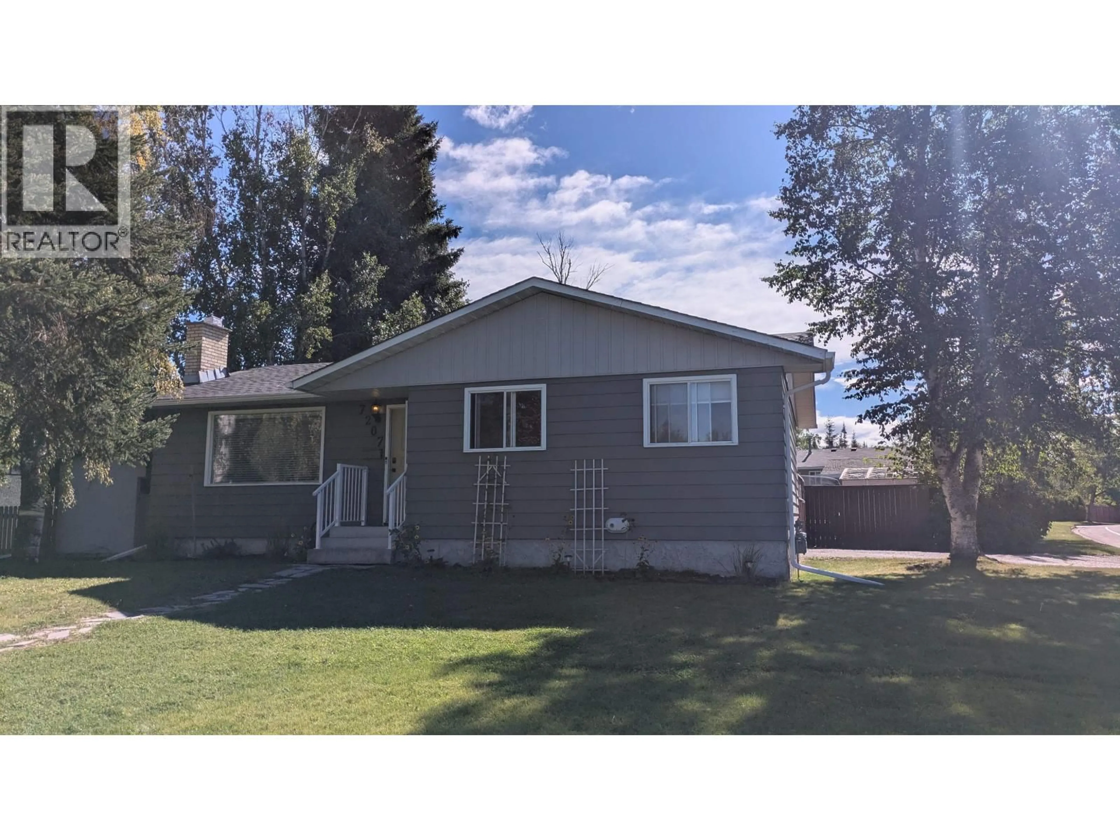 Home with vinyl exterior material, street for 7207 IMPERIAL CRESCENT, Prince George British Columbia V2N2W5