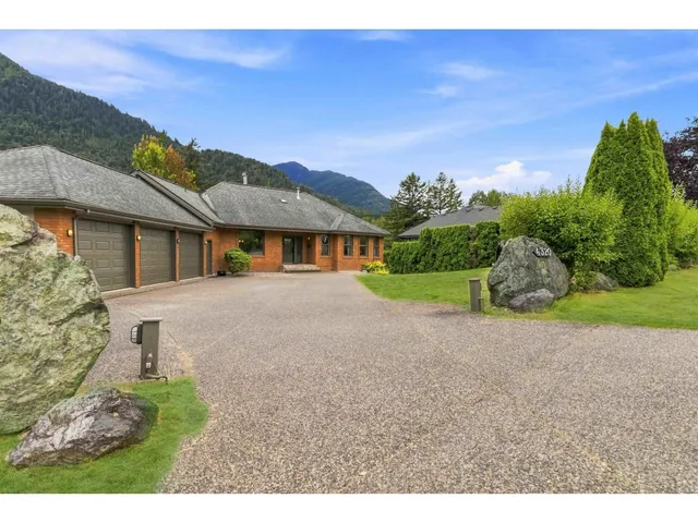 4320 ESTATE DRIVE, Sardis - Chwk River Valley 2