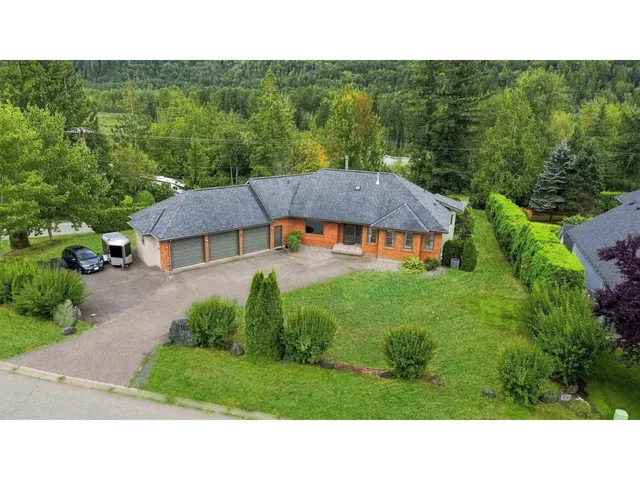 4320 ESTATE DRIVE, Sardis - Chwk River Valley 3
