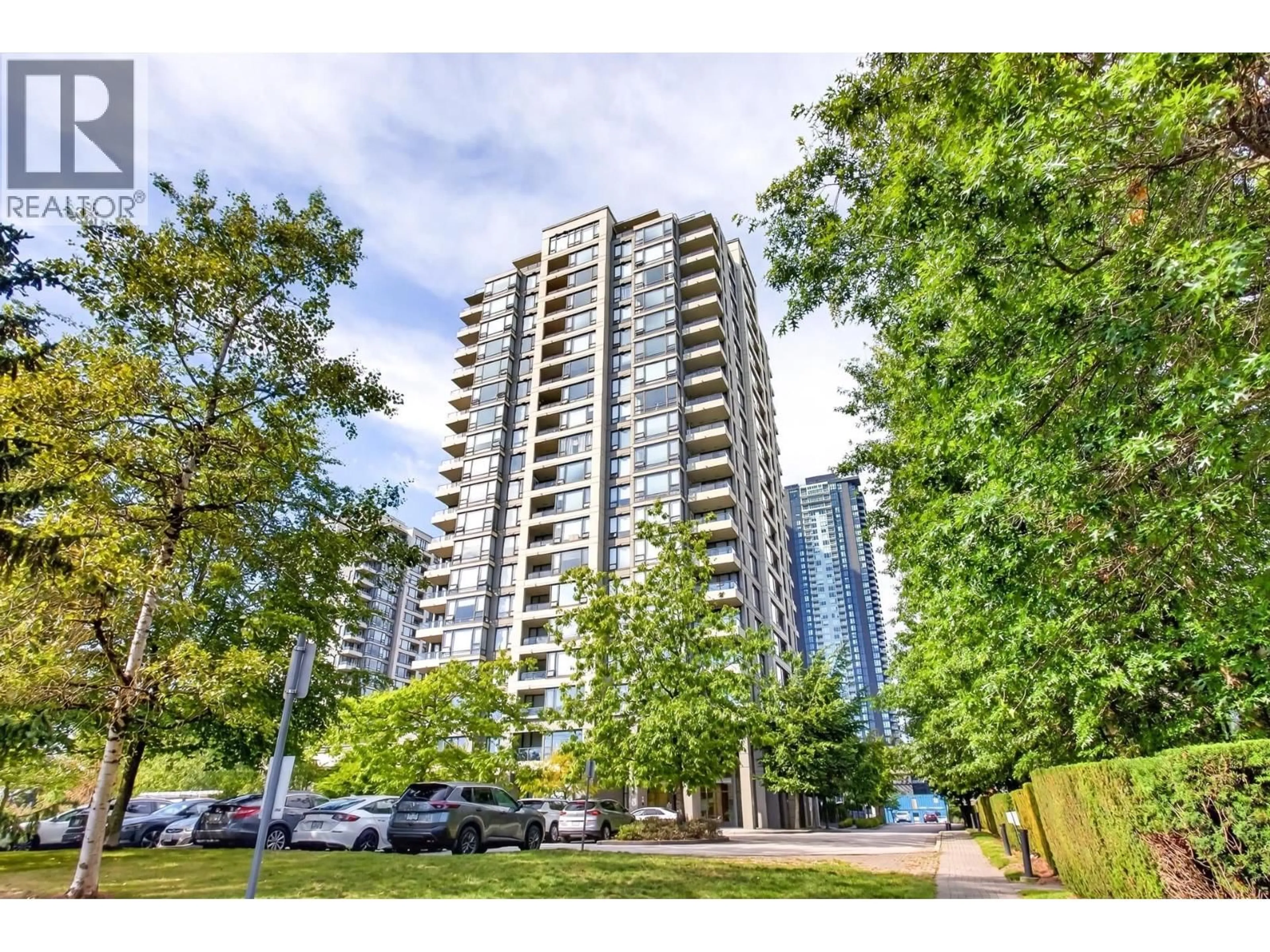 A pic from outside/outdoor area/front of a property/back of a property/a pic from drone, unknown for 2102 - 4178 DAWSON STREET, Burnaby British Columbia V5C0A1