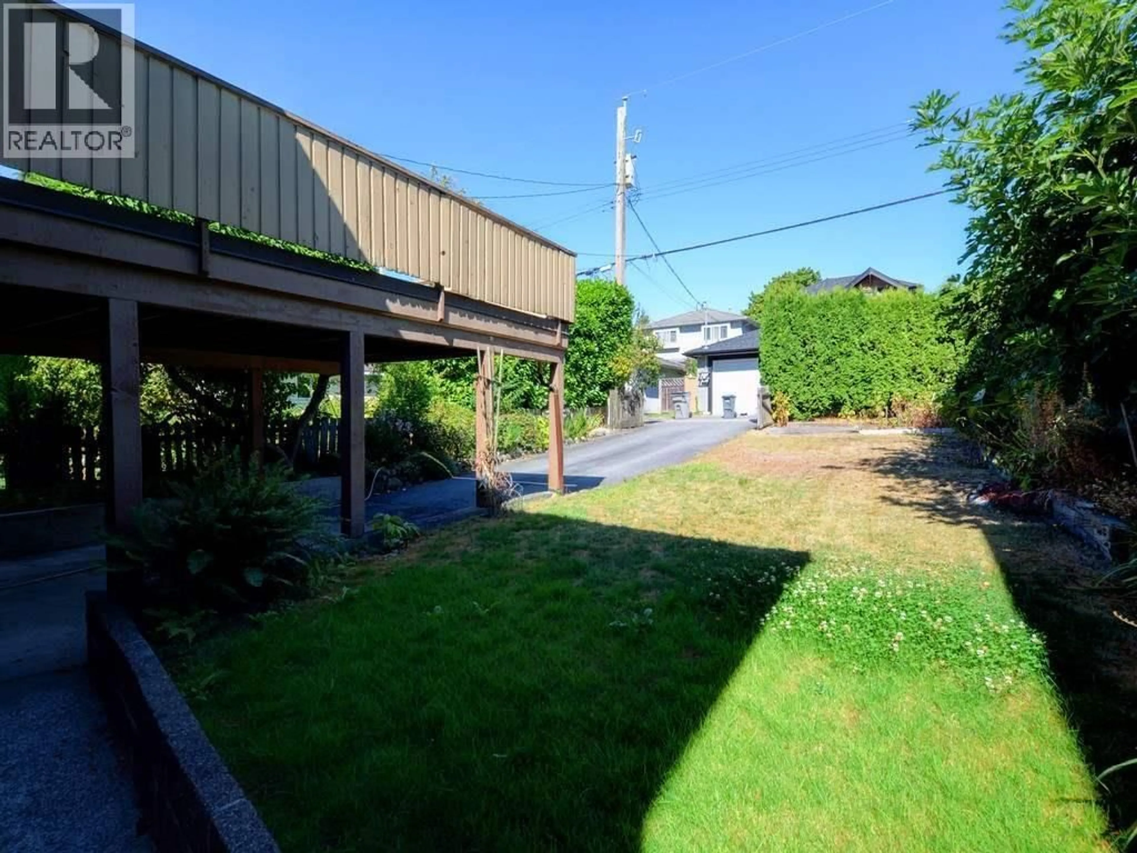 Patio, unknown for 2941 42ND AVENUE, Vancouver British Columbia V6N3G8