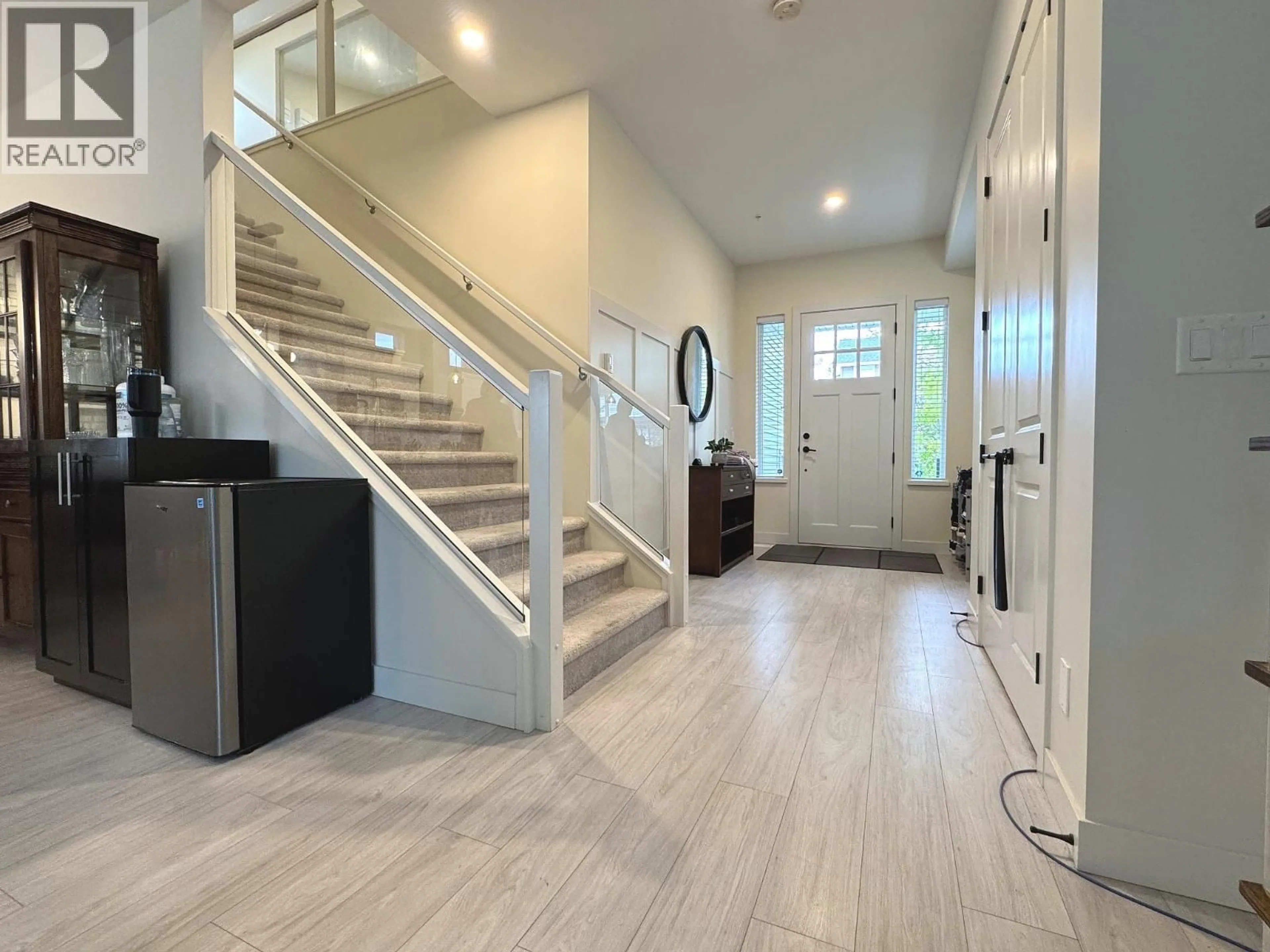 Indoor entryway for 23192 113B AVENUE, Maple Ridge British Columbia V2X4K6
