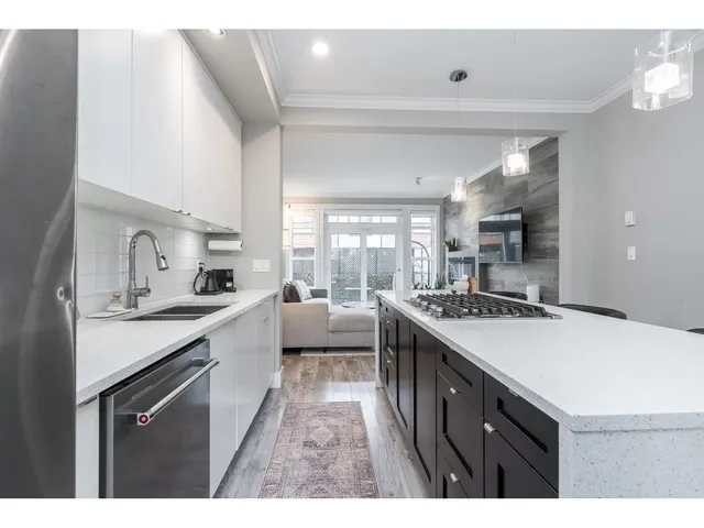 11 - 16488 64 AVENUE, Surrey 2