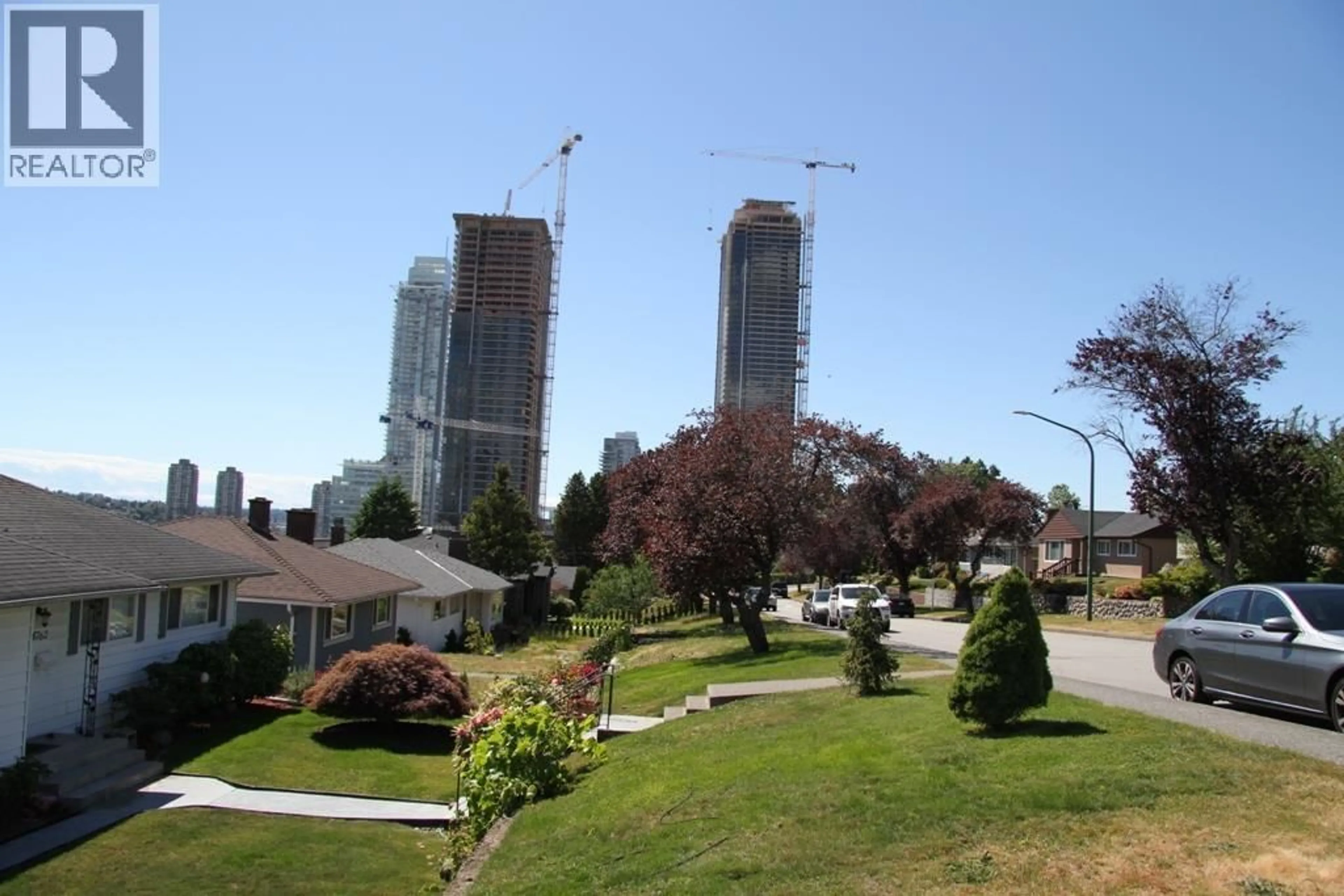 Unknown for 4772 RIDGELAWN DRIVE, Burnaby British Columbia V5C3Y2