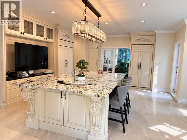 4728 DRUMMOND DRIVE, Vancouver 5