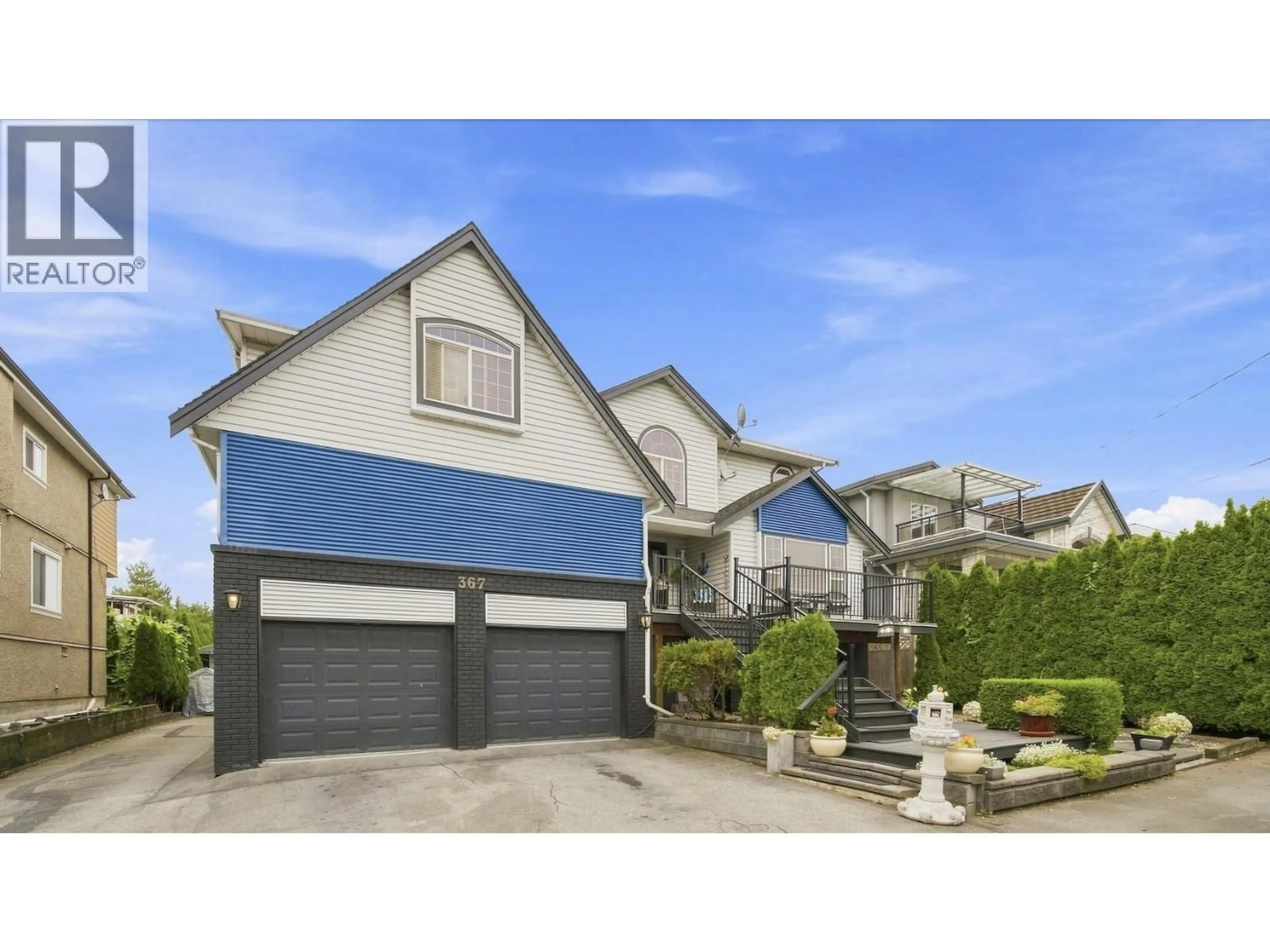 Home with vinyl exterior material, street for 367 FENTON STREET, New Westminster British Columbia V3M5J1