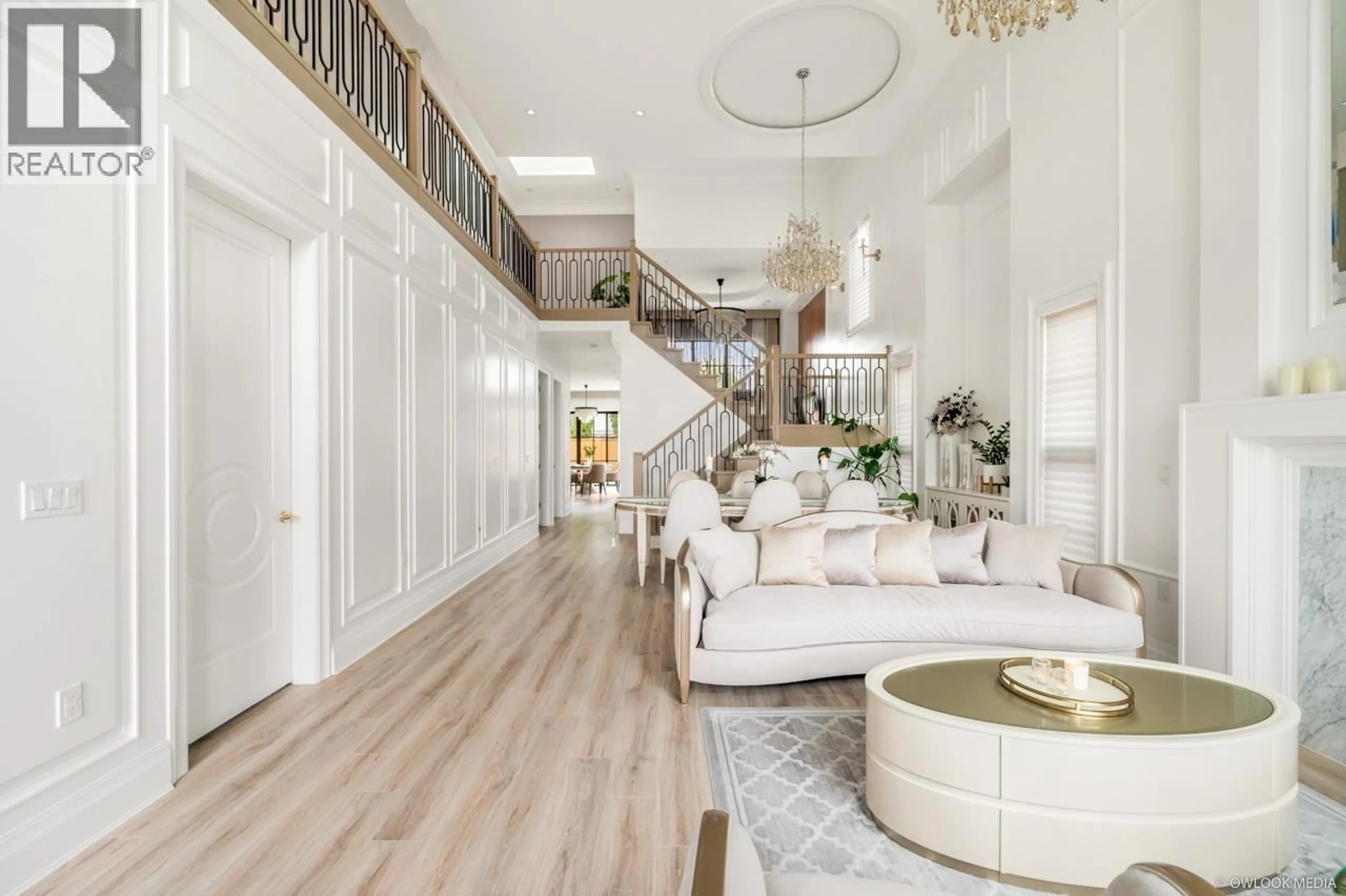 Indoor foyer for 4591 GARRY STREET, Richmond British Columbia V7E2T9