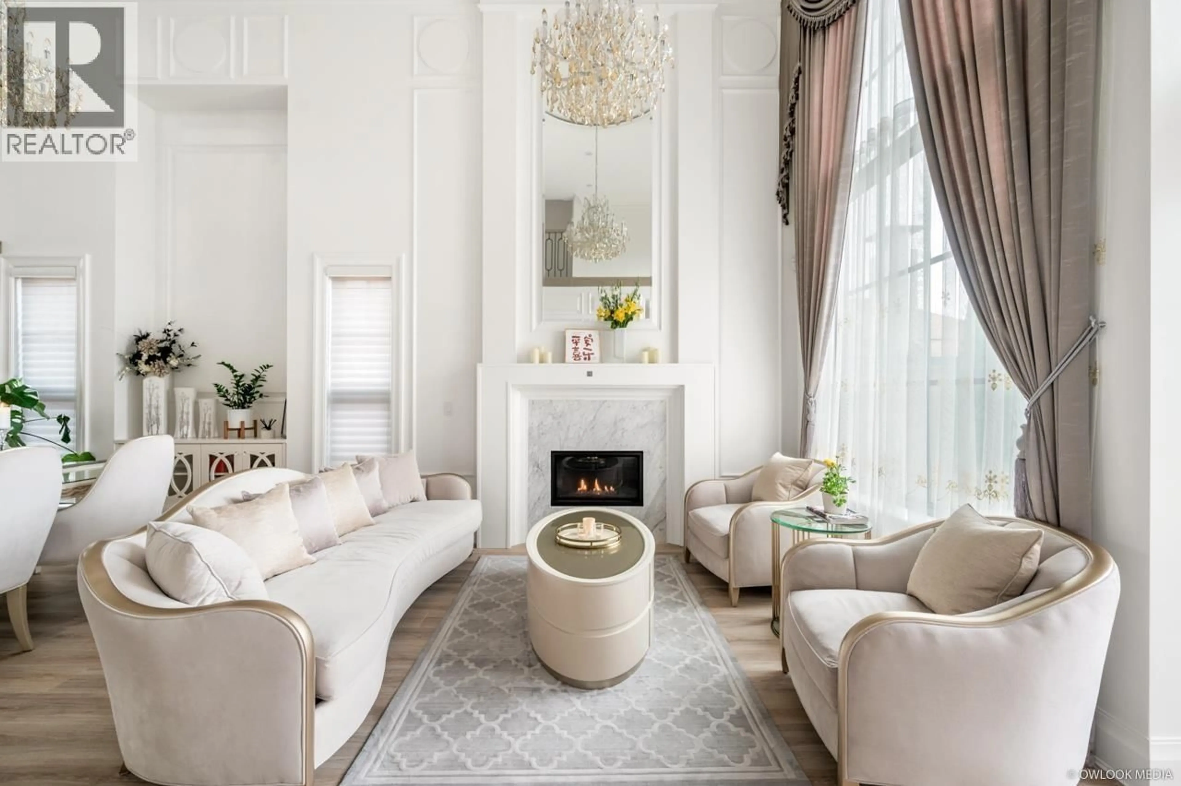 Living room with furniture, unknown for 4591 GARRY STREET, Richmond British Columbia V7E2T9