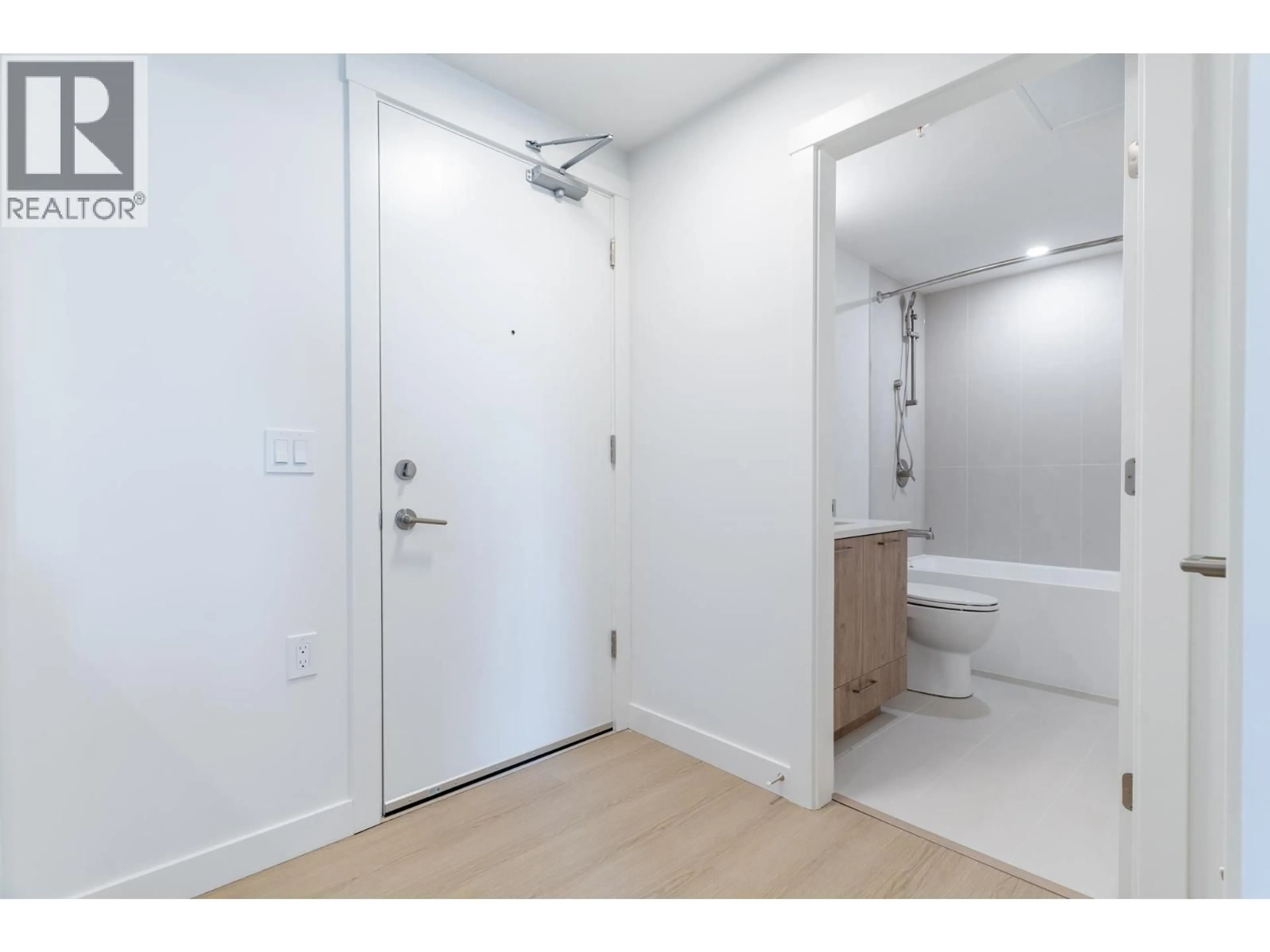 Unknown for 421 - 82 FIRST STREET, New Westminster British Columbia V3L0L8