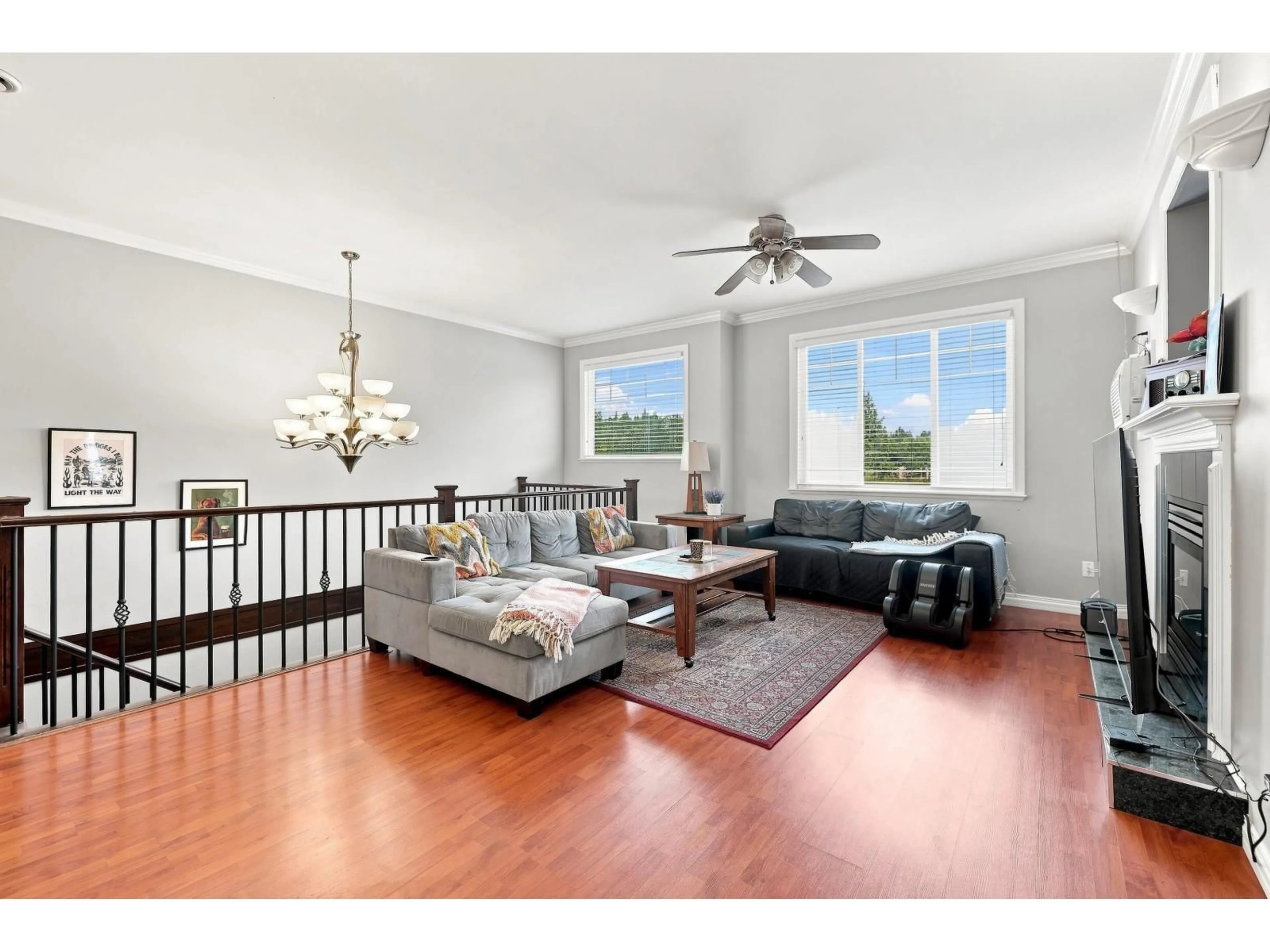 Living room with furniture, unknown for 34158 AMBLEWOOD PLACE, Abbotsford British Columbia V2S7N2