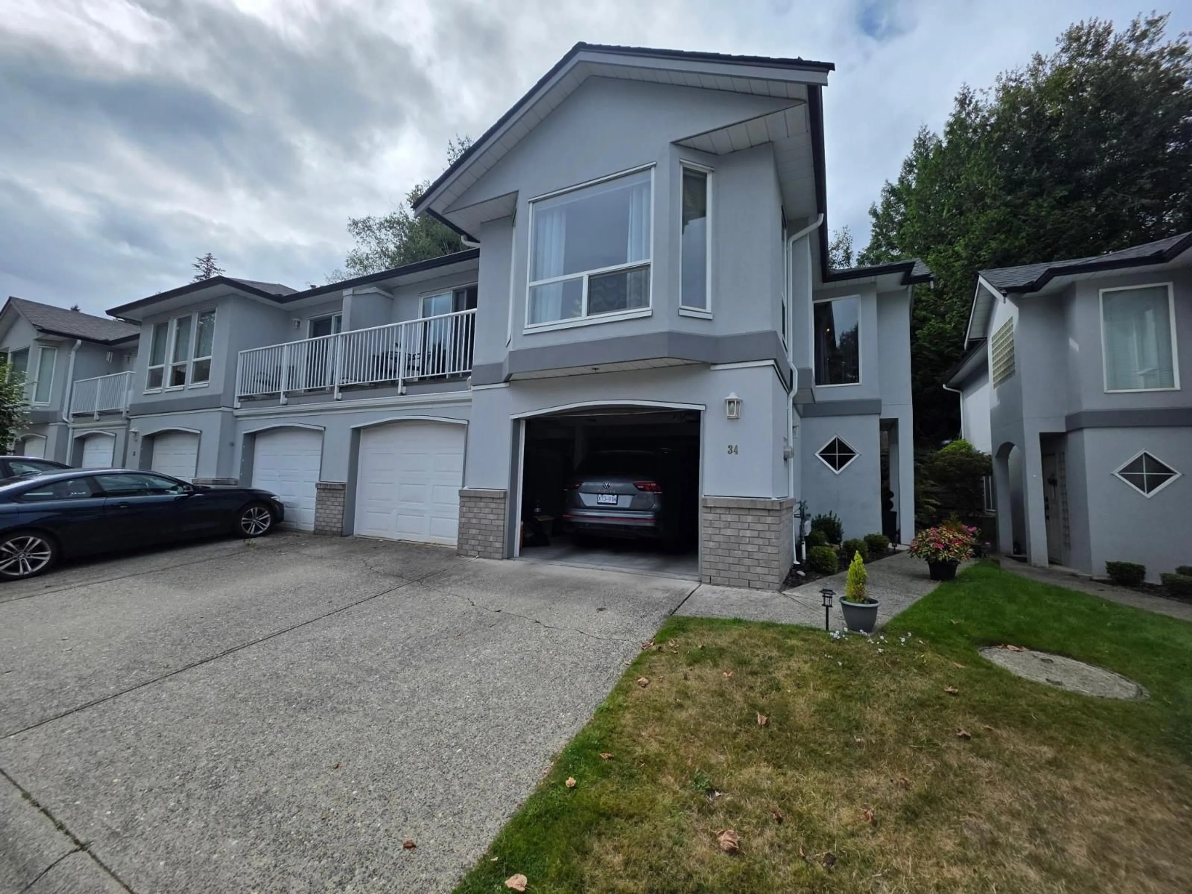 A pic from outside/outdoor area/front of a property/back of a property/a pic from drone, street for 34 - 3902 LATIMER STREET, Abbotsford British Columbia V2S7L5