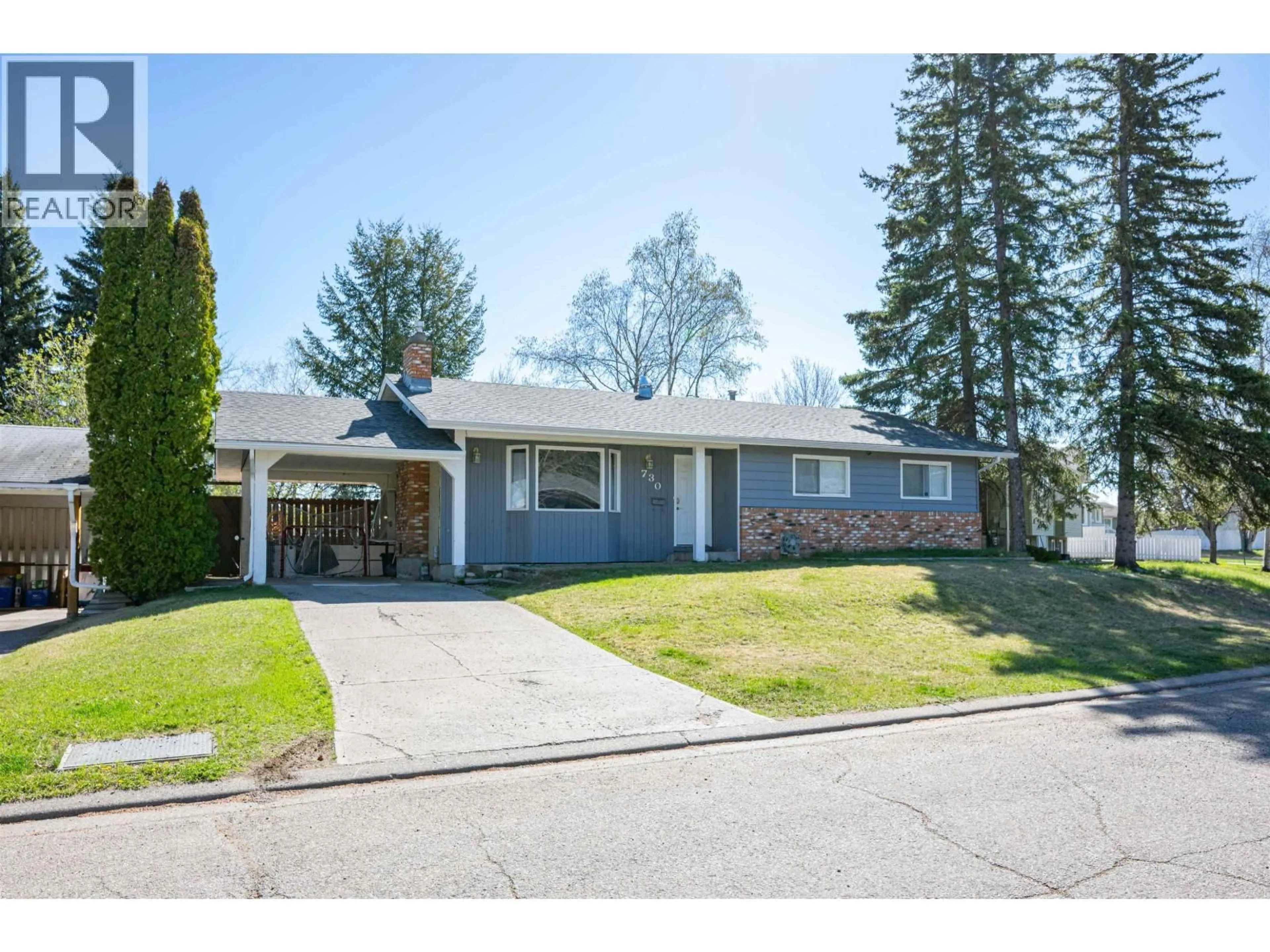 Home with vinyl exterior material, street for 730 FAULKNER CRESCENT, Prince George British Columbia V2M5C9