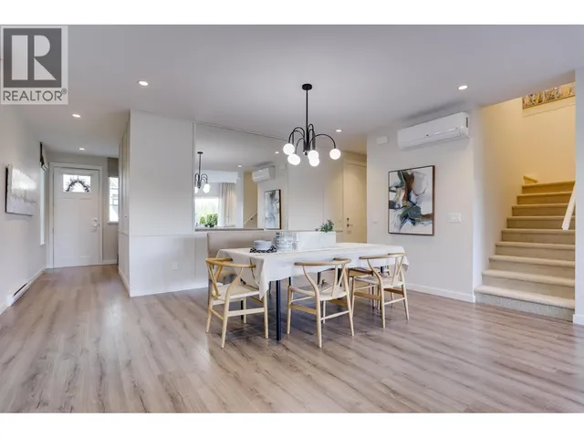 100 - 5311 ADMIRAL WAY, Delta 4