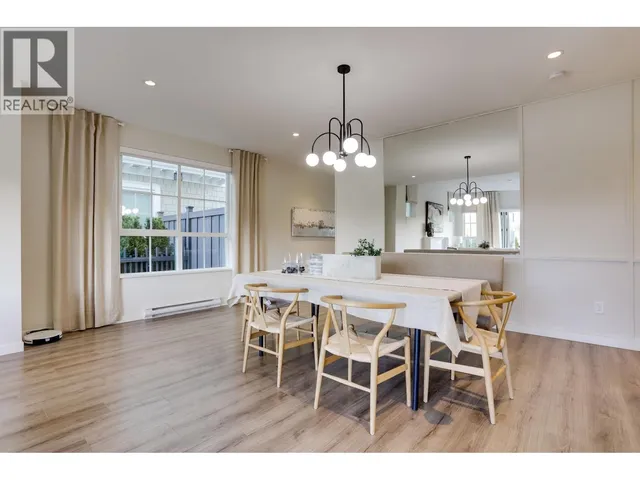 100 - 5311 ADMIRAL WAY, Delta 5