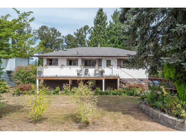 13389 CRESTVIEW DRIVE, Surrey 2