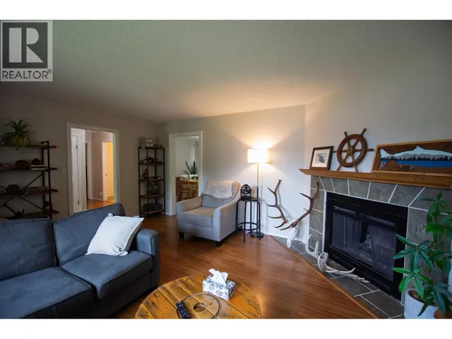 3175 WALLACE CRESCENT, Prince George 3