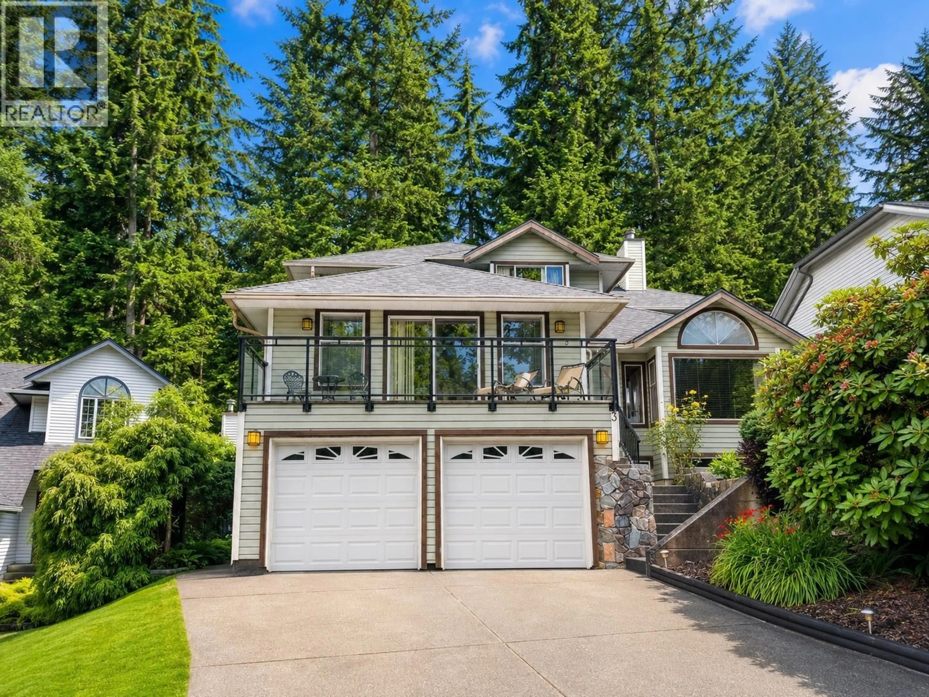 Home with vinyl exterior material, unknown for 3 CHEVALIER COURT, Port Moody British Columbia V3H4L3