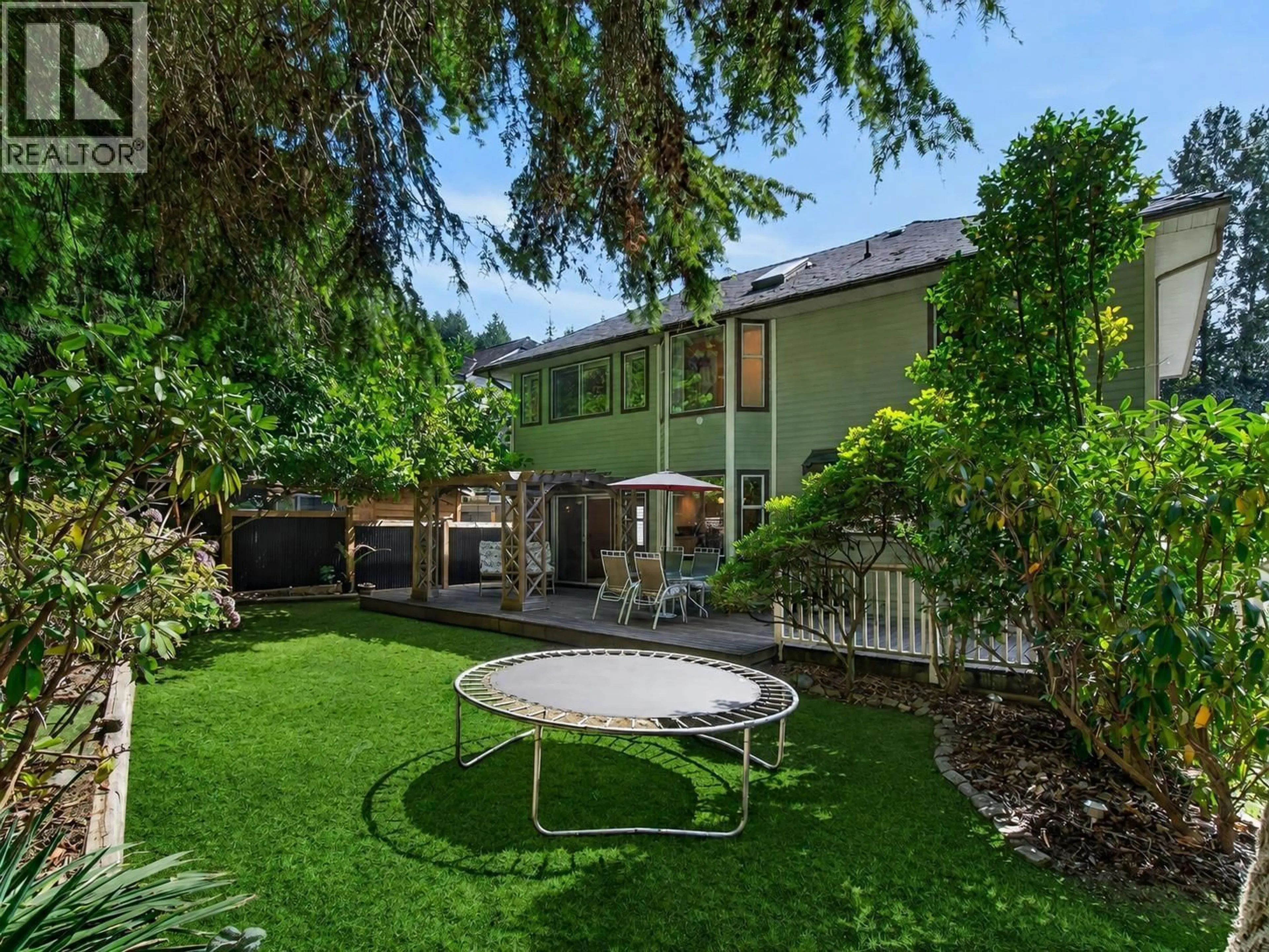 A pic from outside/outdoor area/front of a property/back of a property/a pic from drone, street for 3 CHEVALIER COURT, Port Moody British Columbia V3H4L3