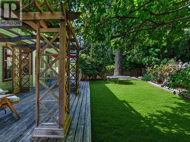 3 CHEVALIER COURT, Port Moody 3