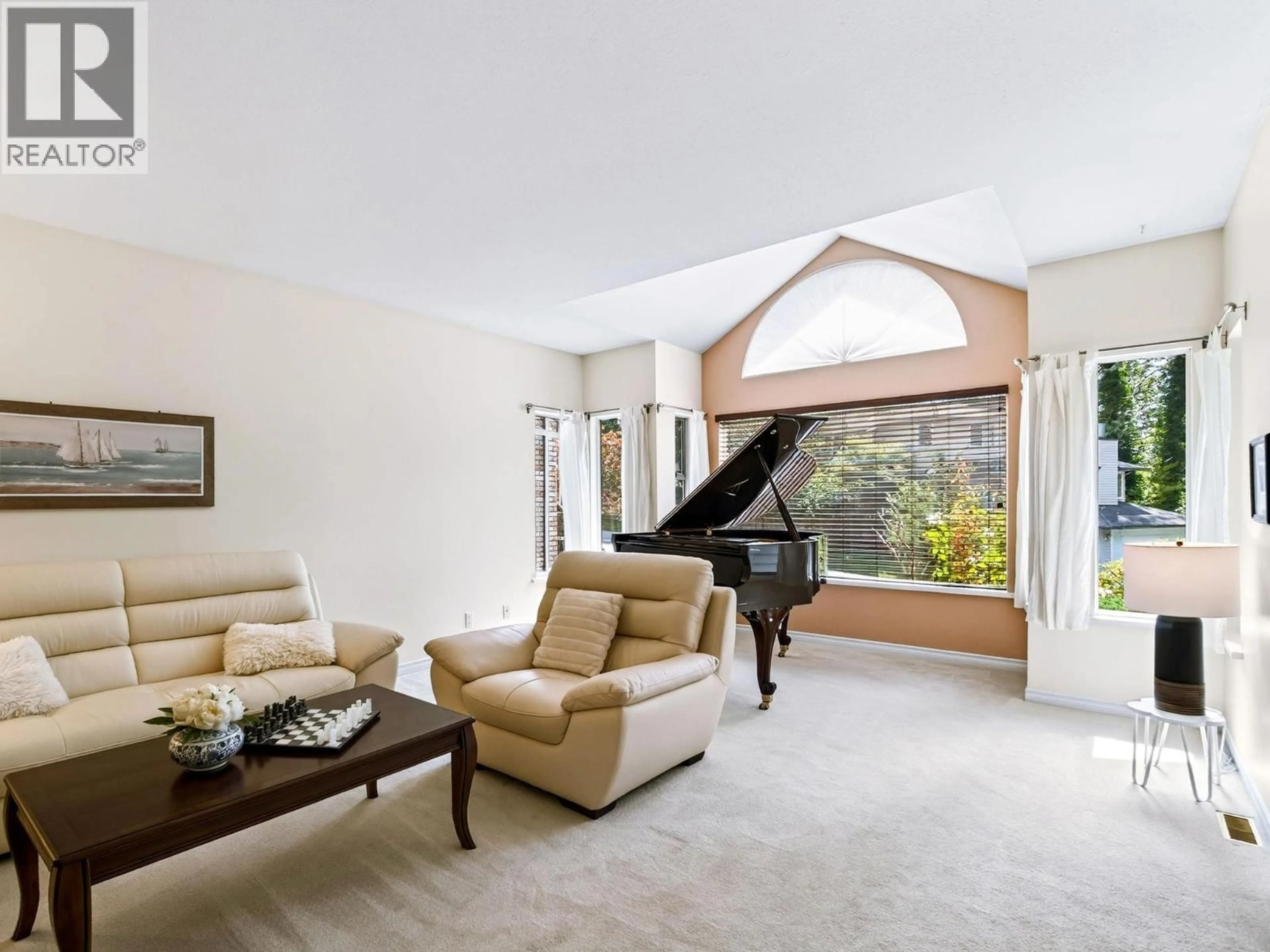 Living room with furniture, unknown for 3 CHEVALIER COURT, Port Moody British Columbia V3H4L3