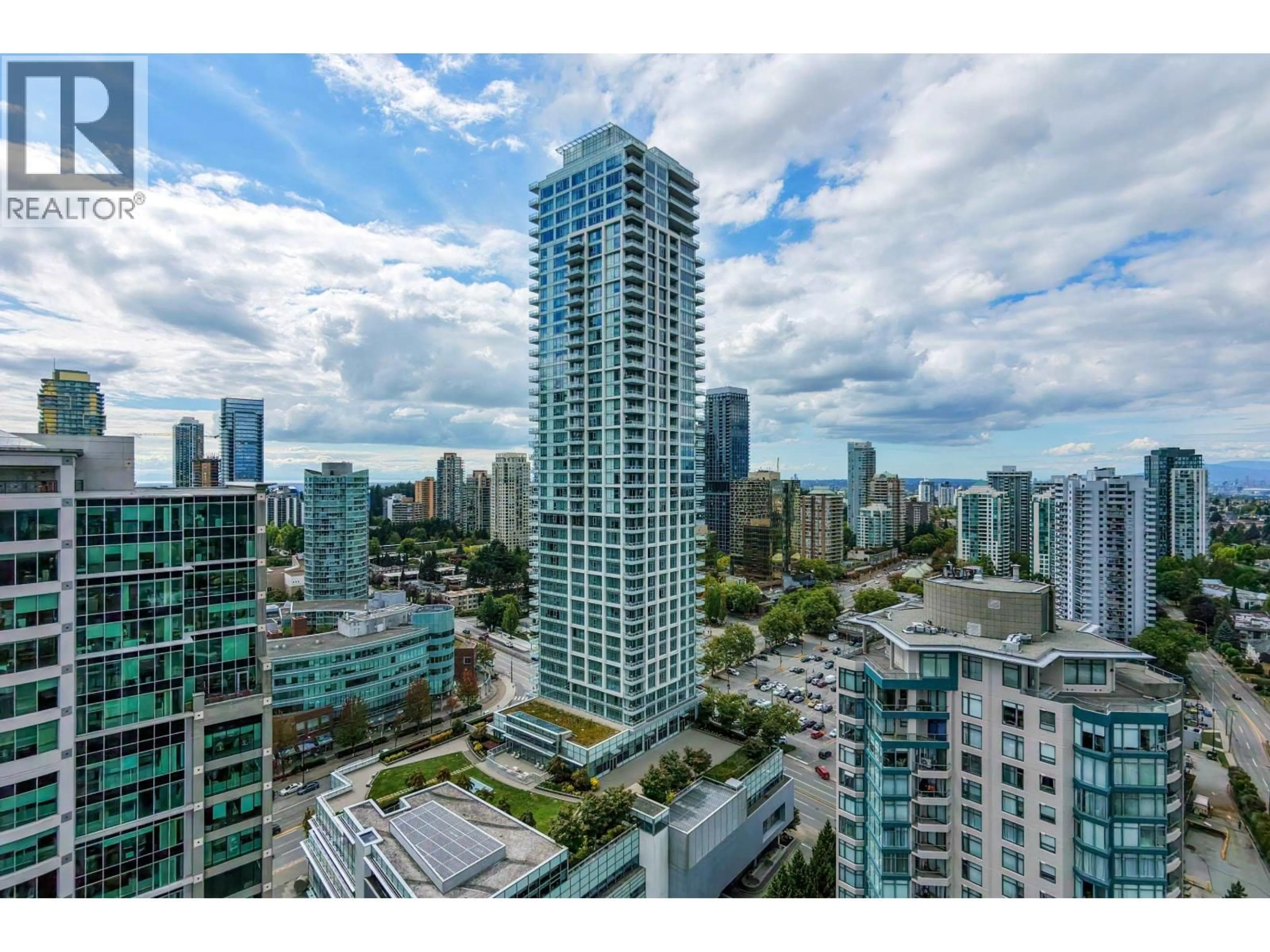 A pic from outside/outdoor area/front of a property/back of a property/a pic from drone, city buildings view from balcony for 3508 - 4508 HAZEL STREET, Burnaby British Columbia V5H0E4