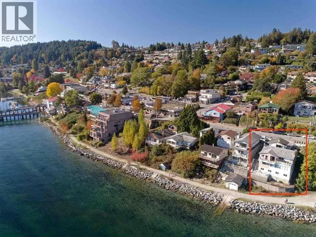 484 MARINE DRIVE, Gibsons 4