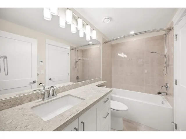 318 - 11063 RAVINE ROAD, Surrey 4