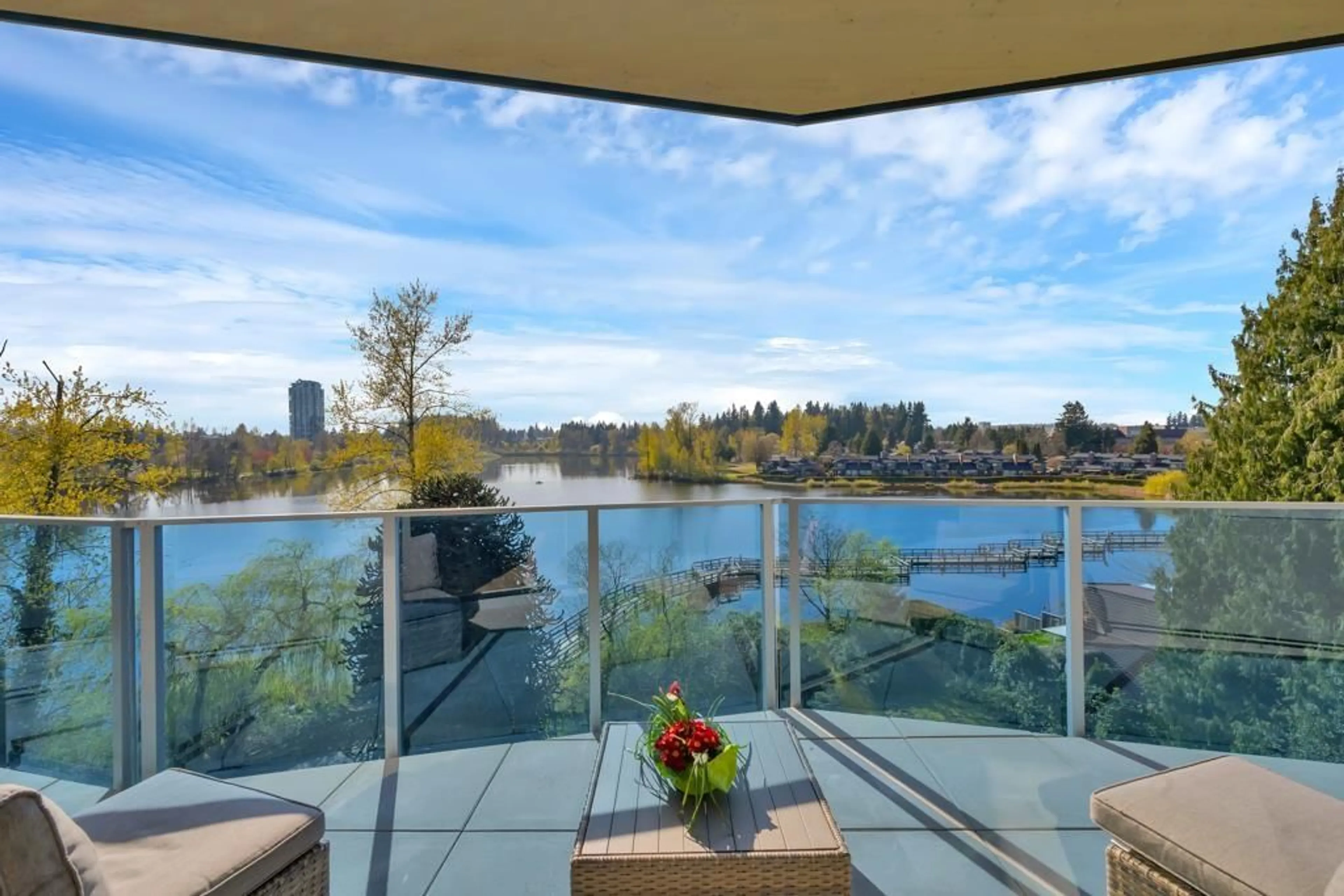 Patio, water/lake/river/ocean view for 505 - 33160 PLAXTON CRESCENT, Abbotsford British Columbia V2S0N6