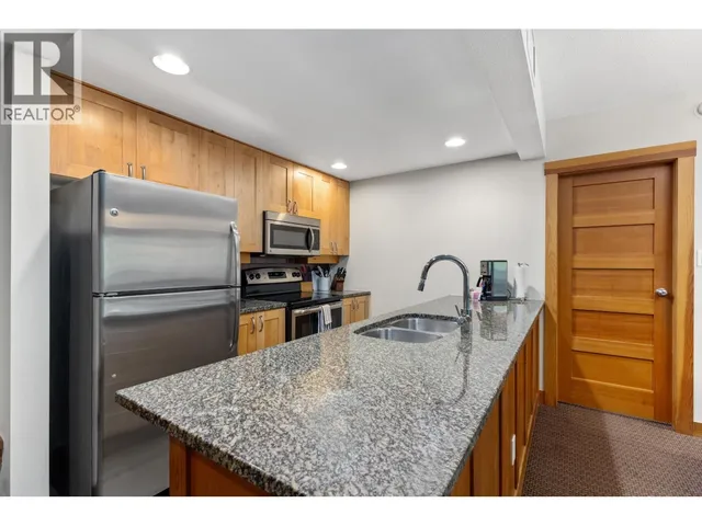 432A - 2036 LONDON LANE, Whistler 5