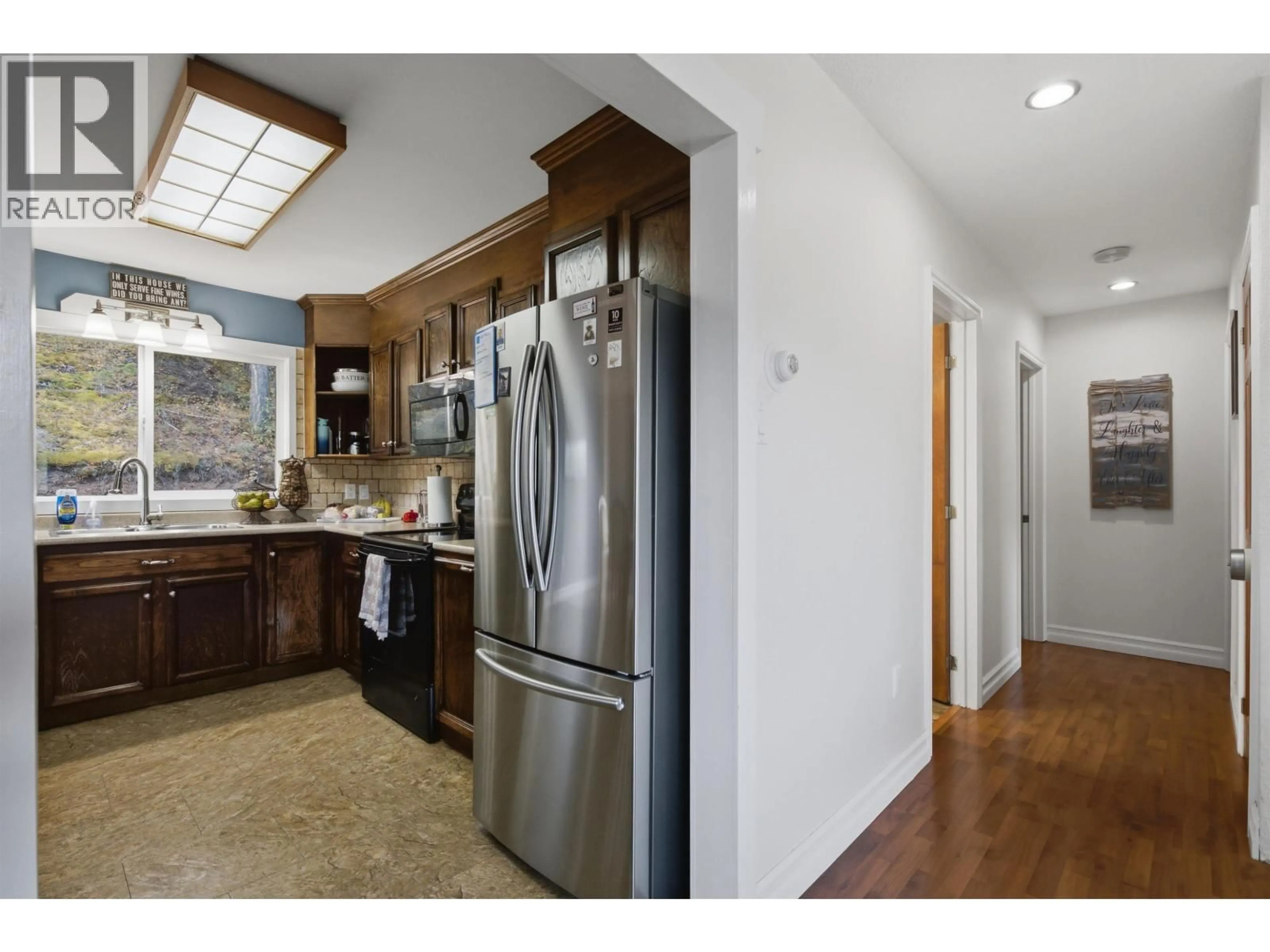 Open concept kitchen, unknown for 305 HAZEL STREET, Williams Lake British Columbia V2G3C9