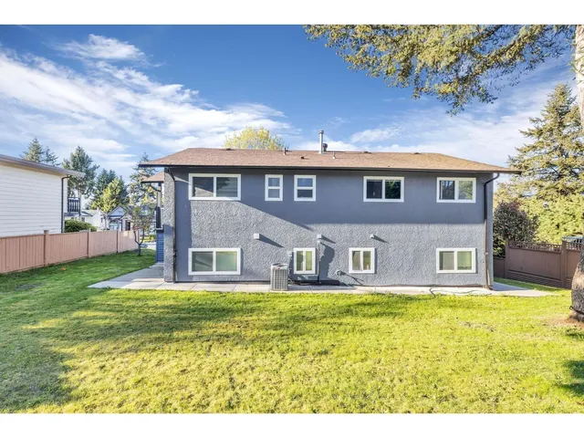 7838 SUNCREST DRIVE, Surrey 4