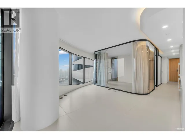 2207 - 1033 NELSON STREET, Vancouver 3